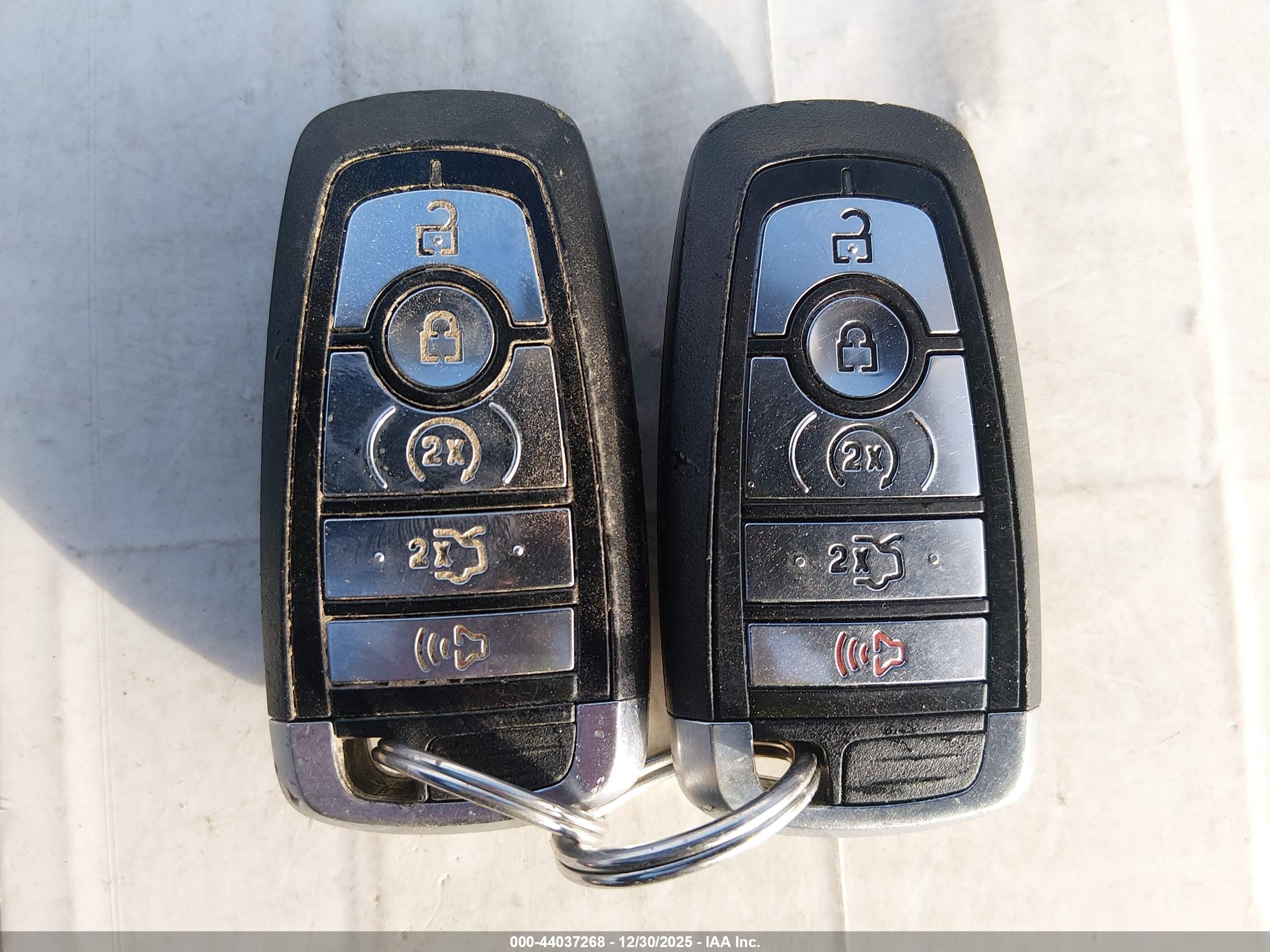 FORD EXPLORER image 11