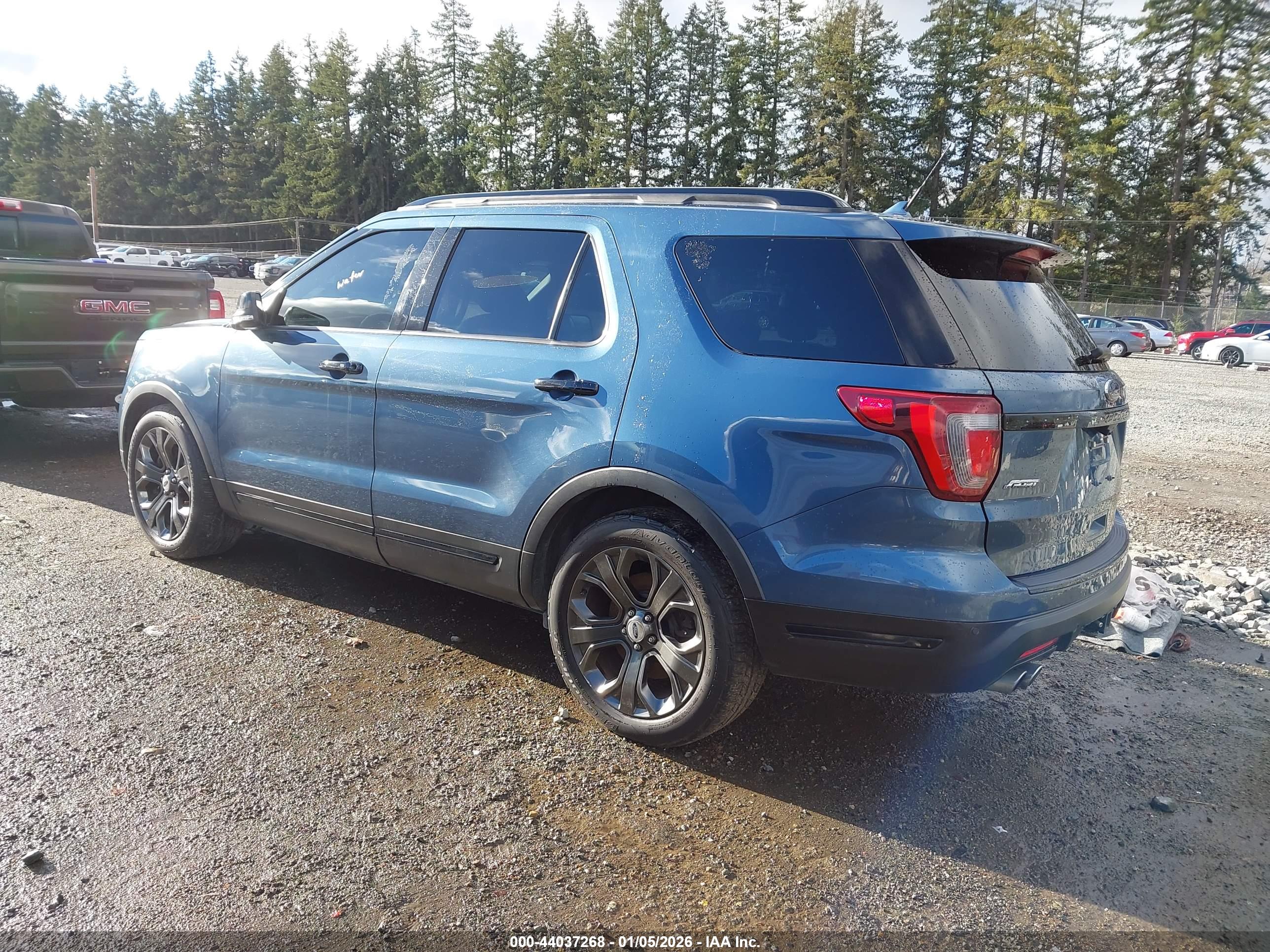 FORD EXPLORER image 3