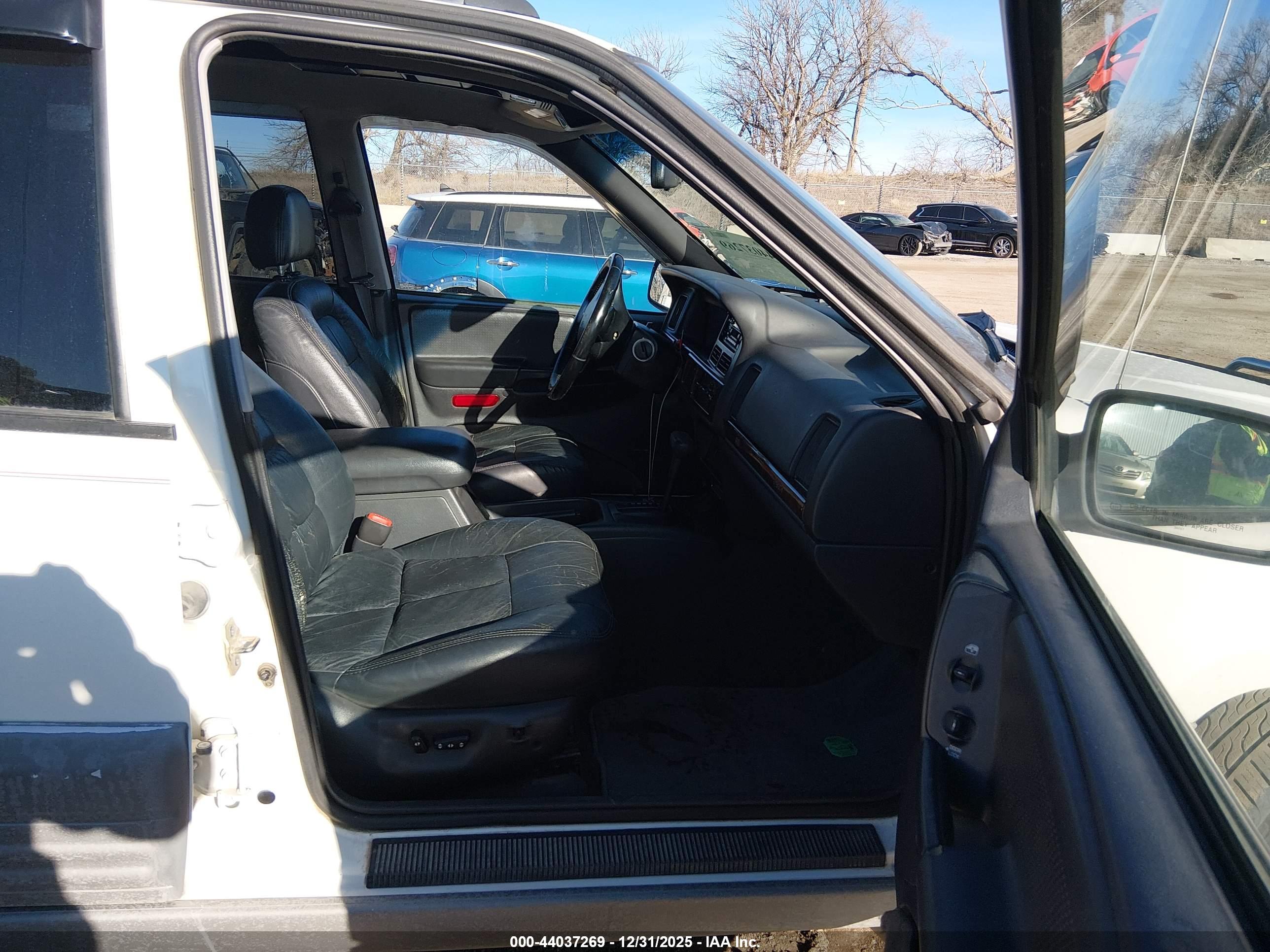 JEEP GRAND image 5