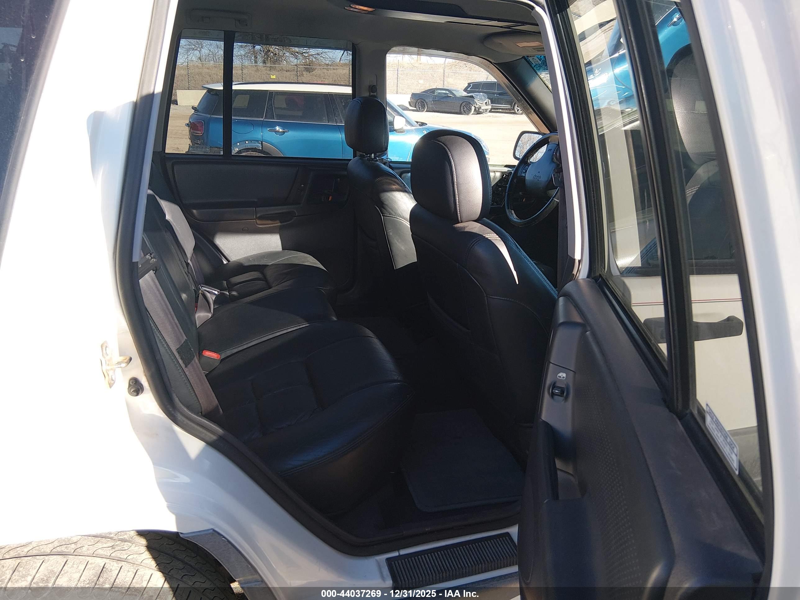 JEEP GRAND image 8