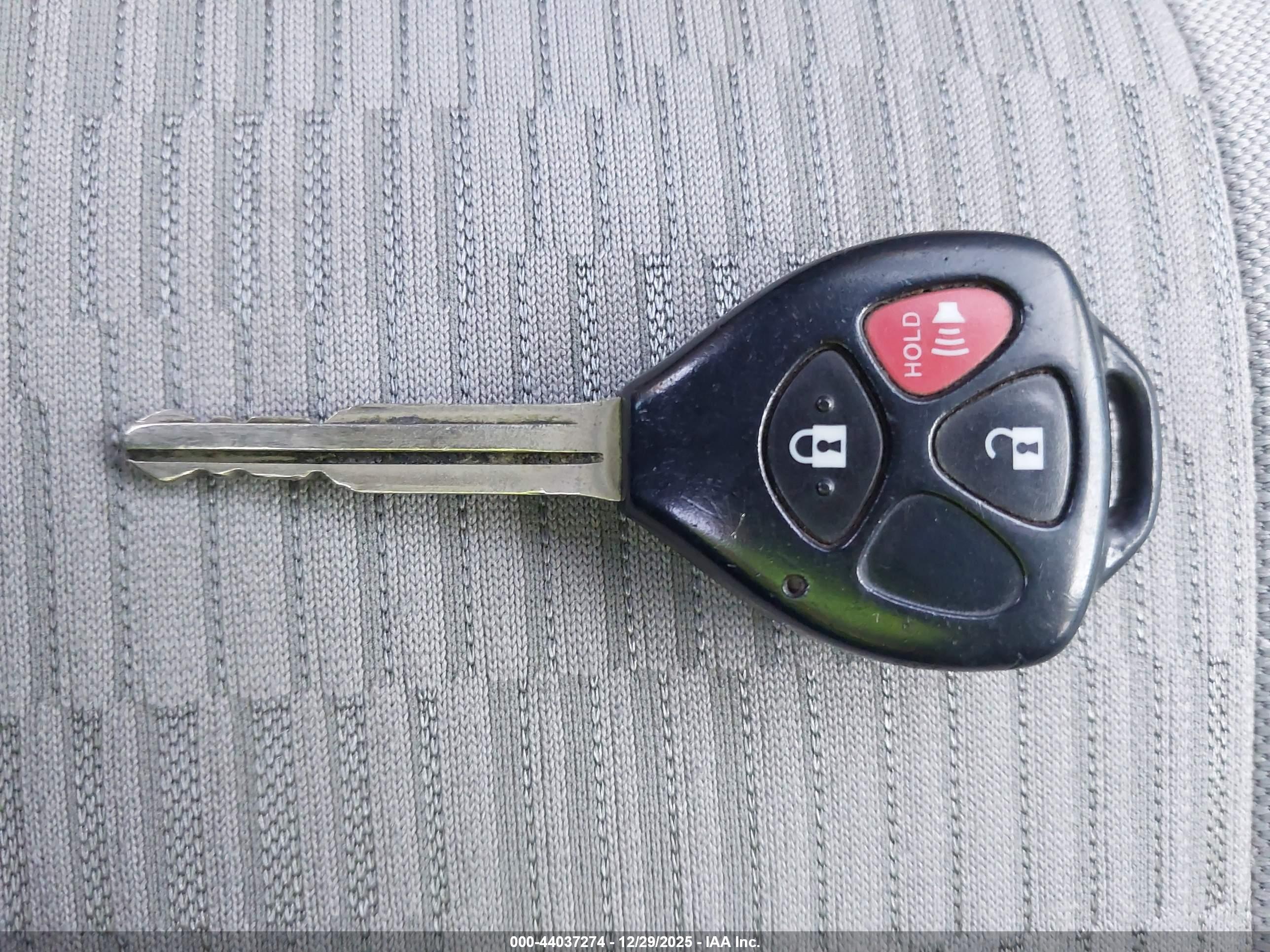 TOYOTA RAV4 image 11