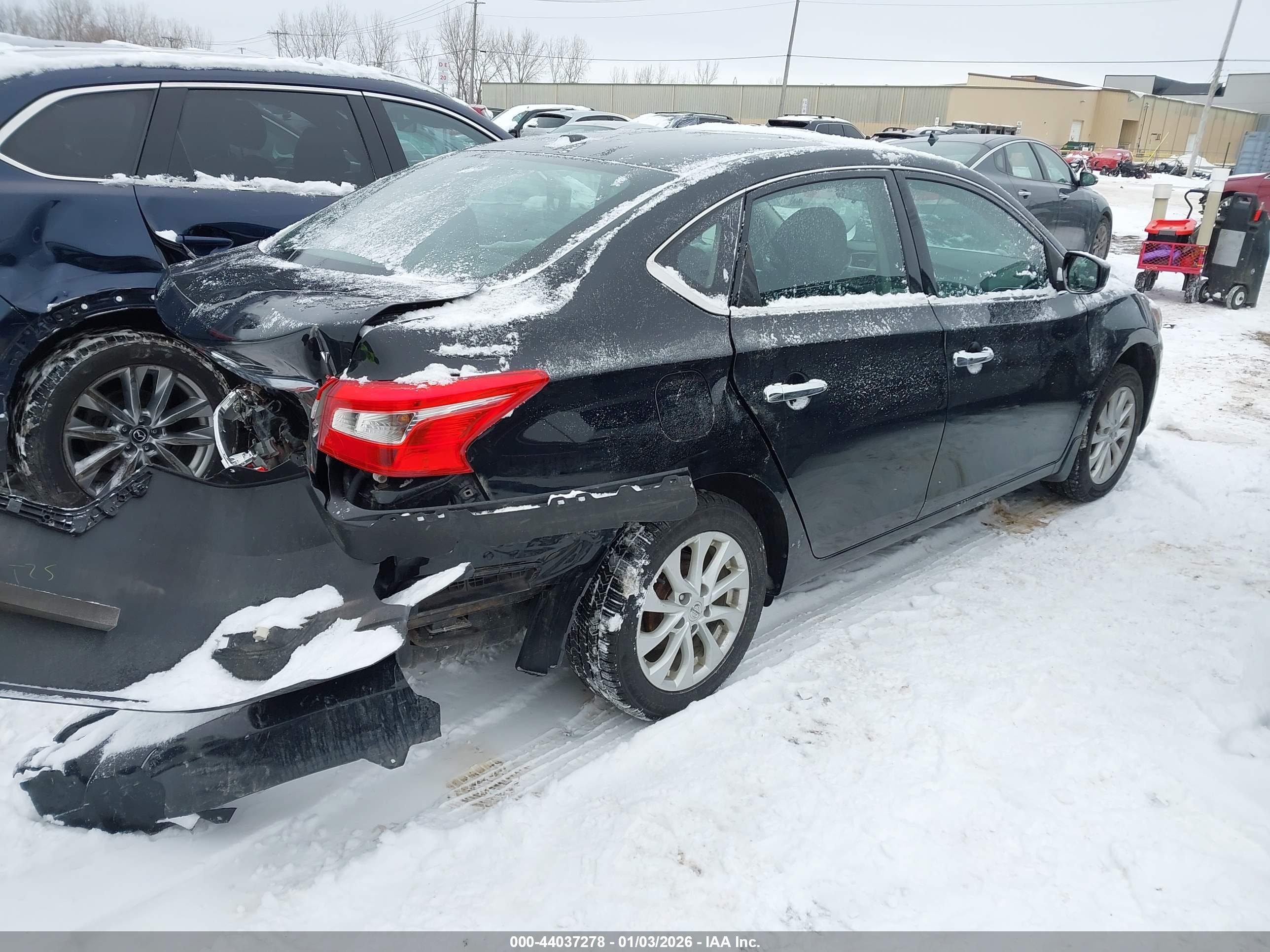 NISSAN SENTRA image 4