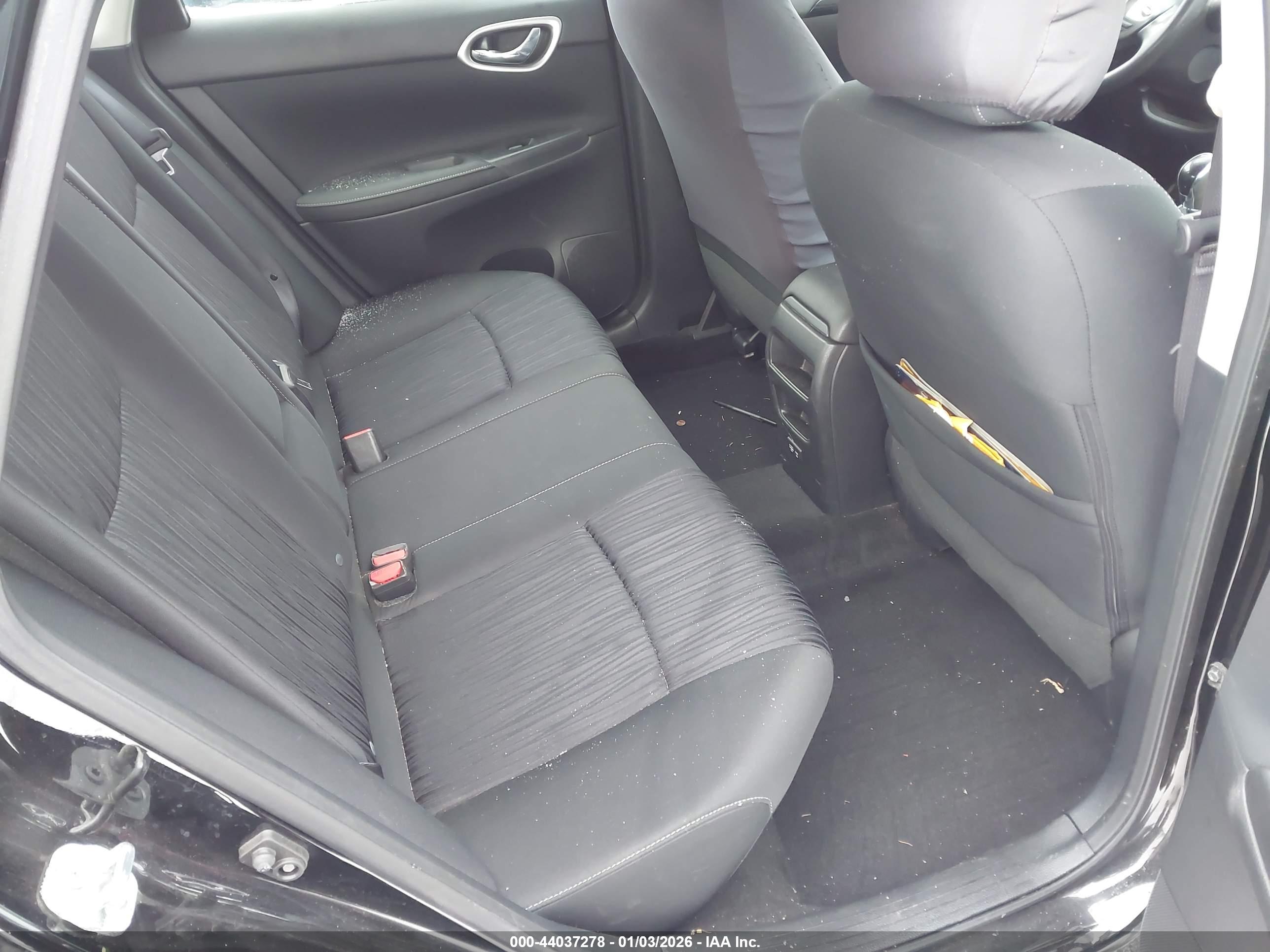 NISSAN SENTRA image 8