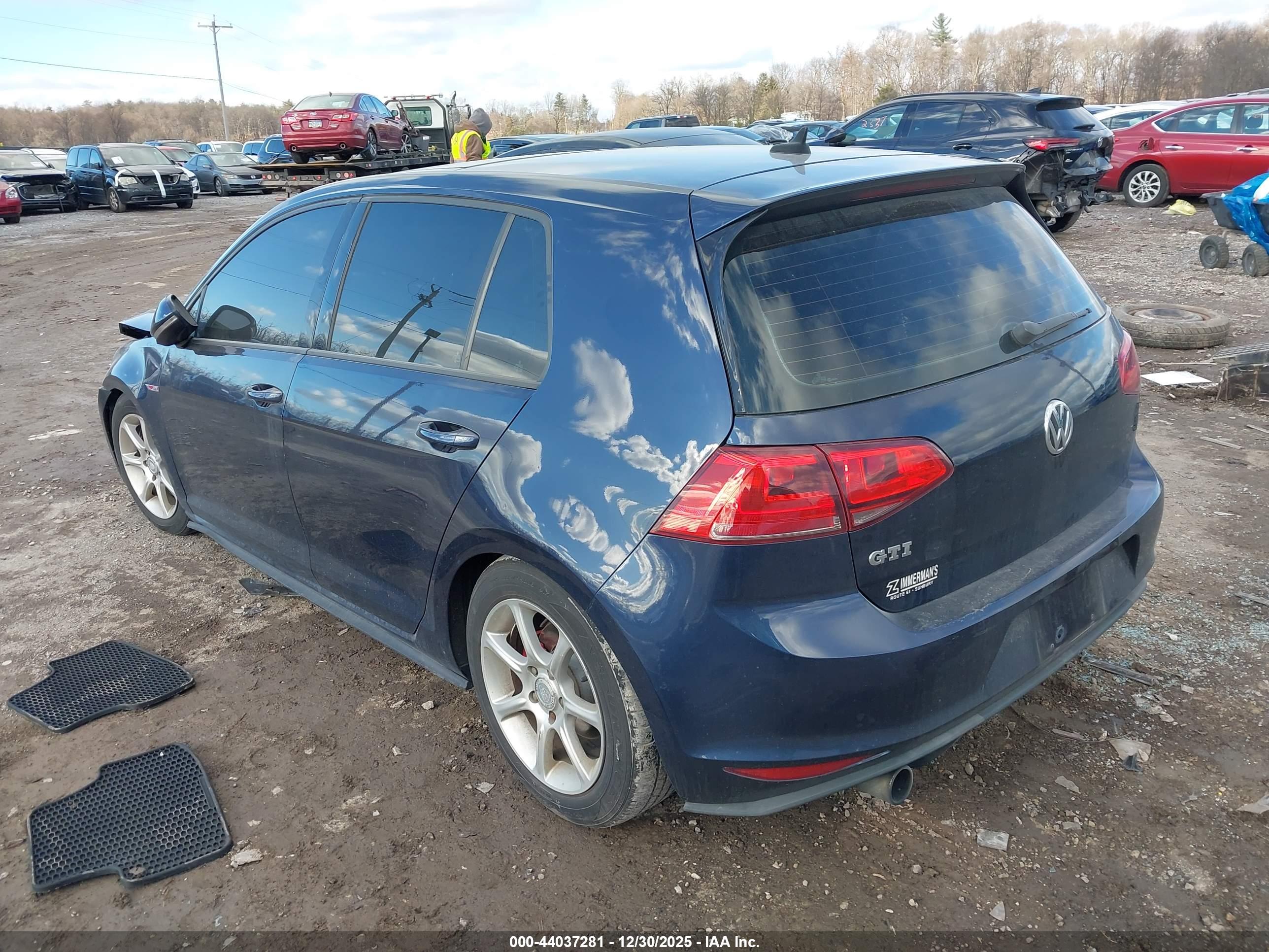VOLKSWAGEN GOLF image 3