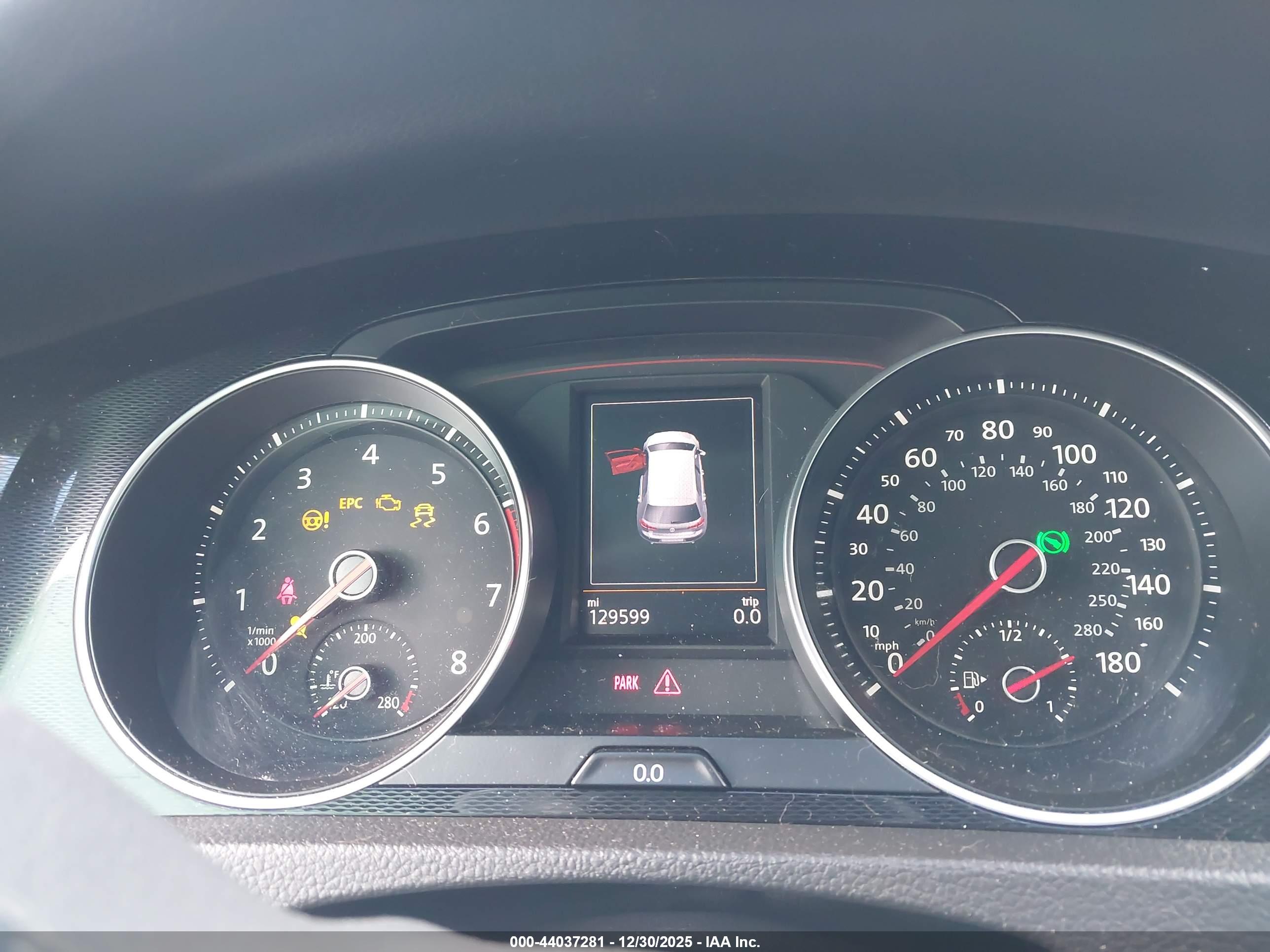 VOLKSWAGEN GOLF image 7