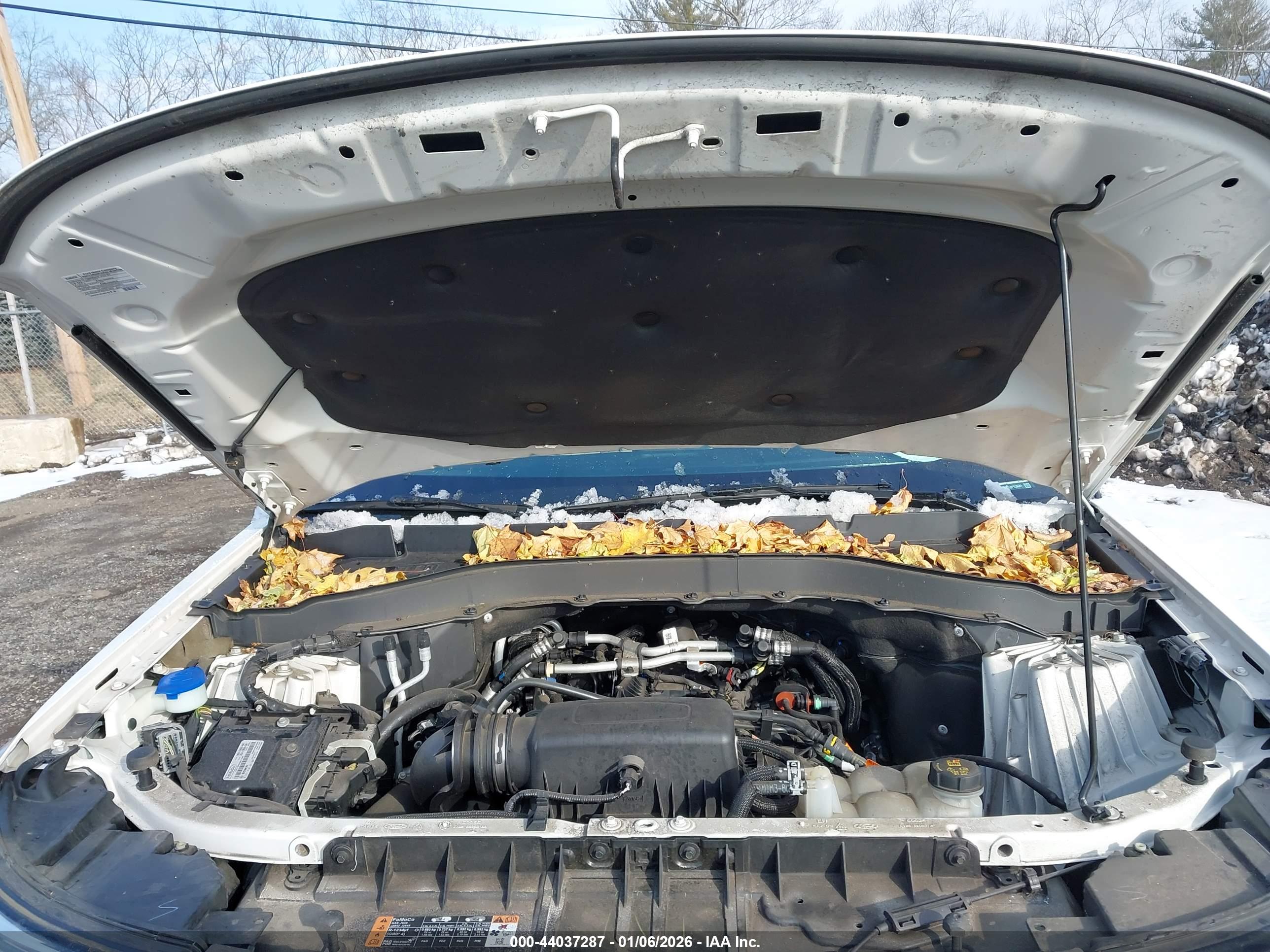 FORD EXPLORER image 10