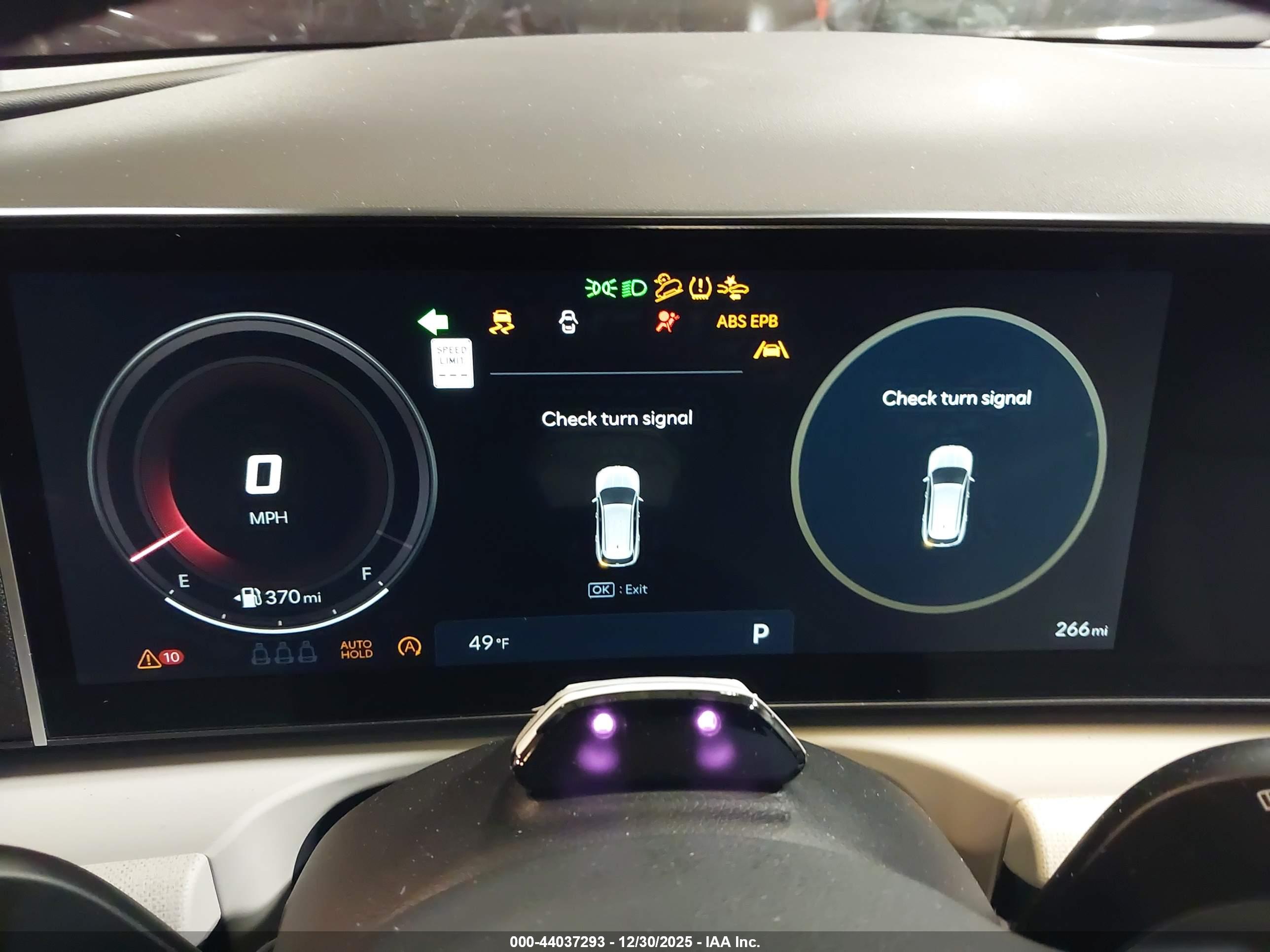 HYUNDAI TUCSON image 7