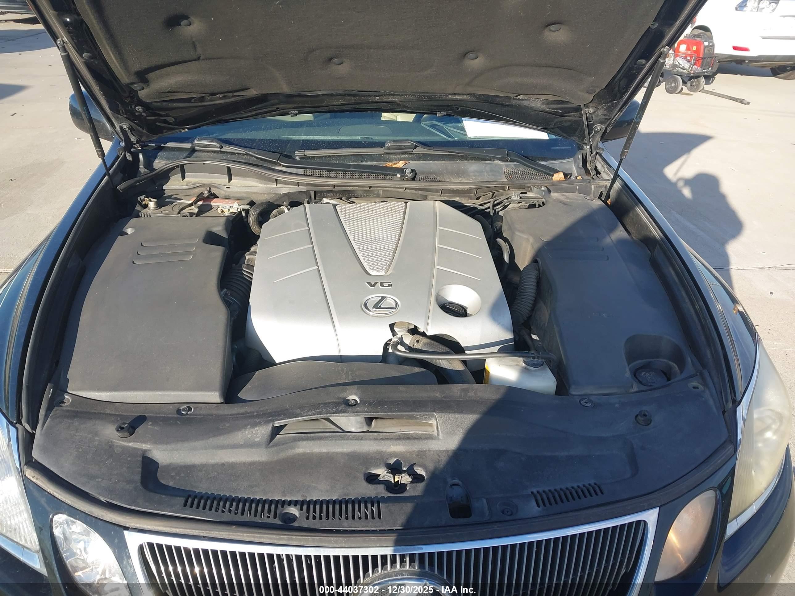 LEXUS GS image 10
