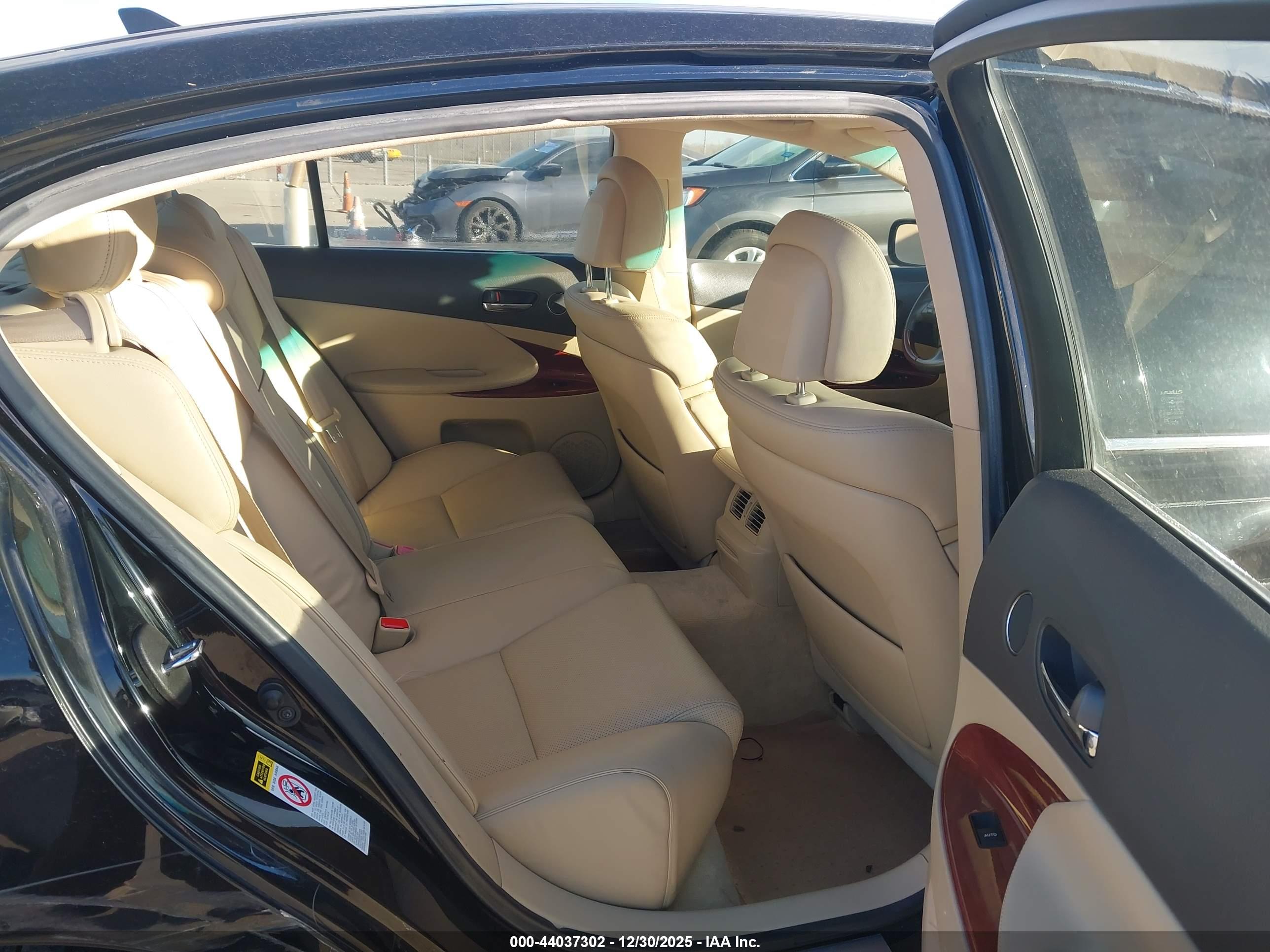 LEXUS GS image 8