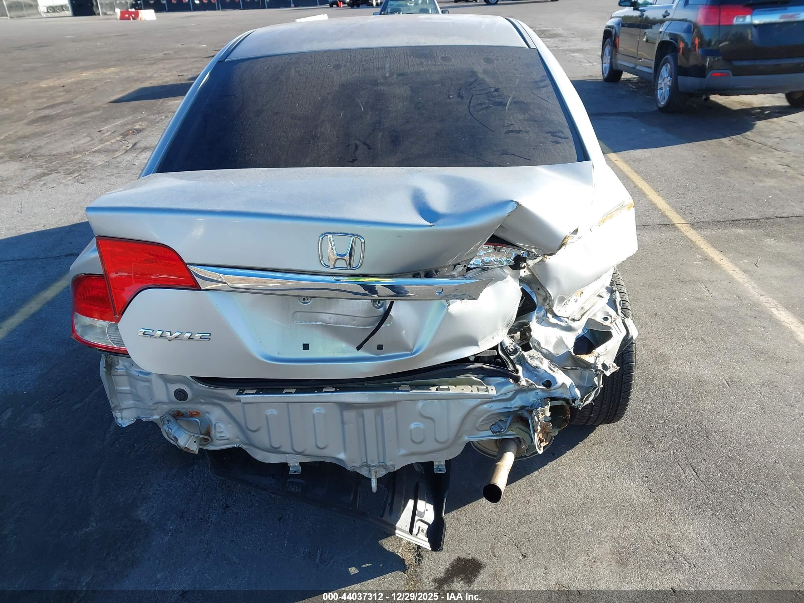 HONDA CIVIC image 6
