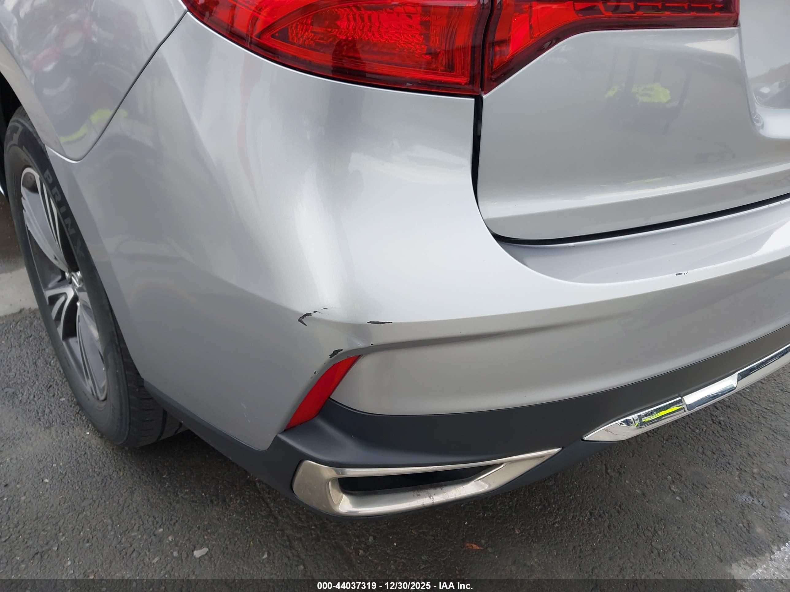 ACURA MDX image 6
