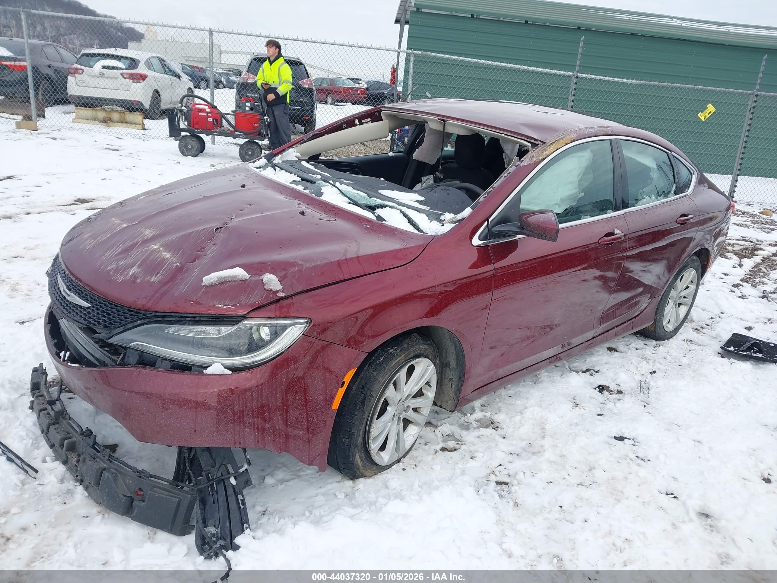 CHRYSLER 200 image 2
