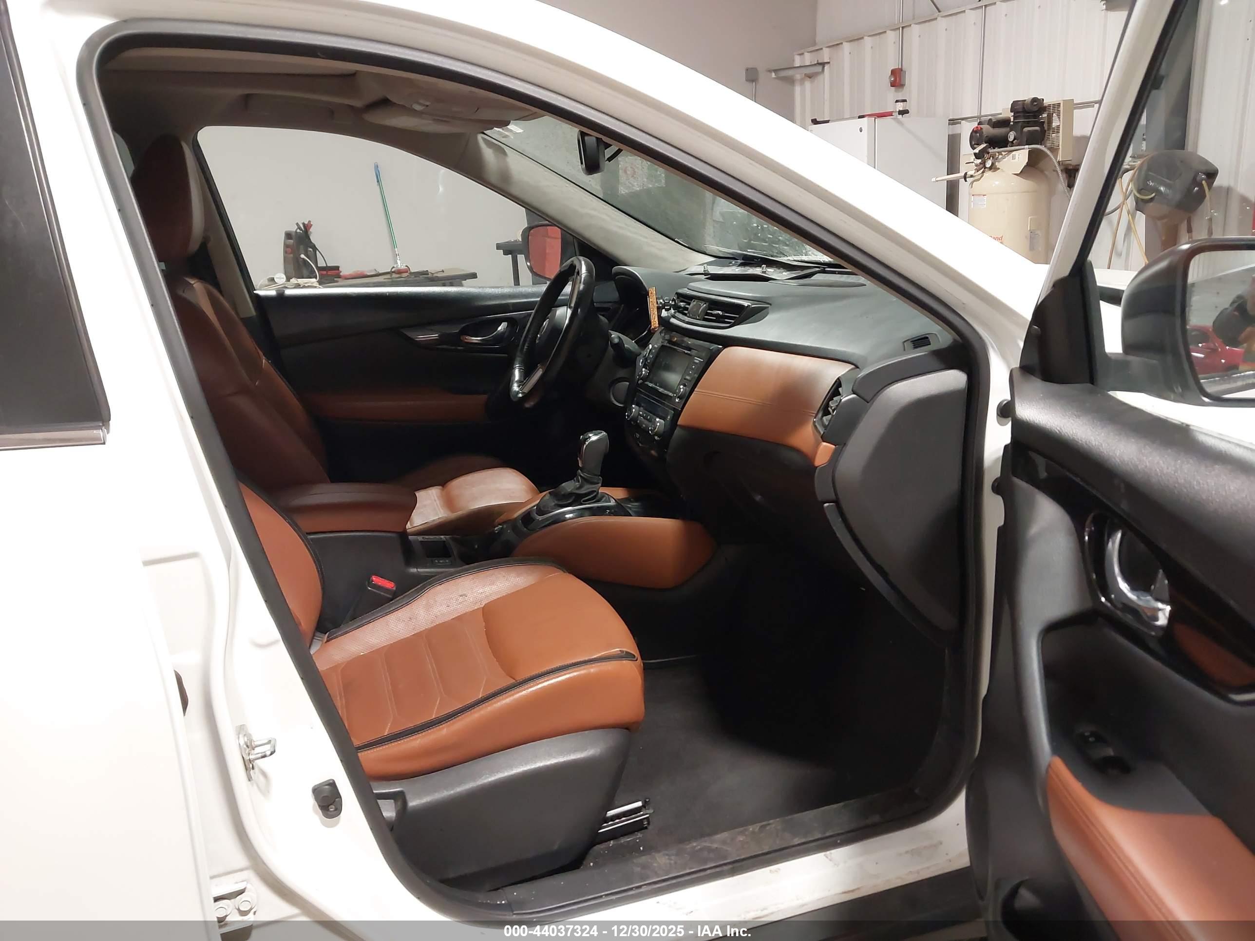 NISSAN ROGUE image 5