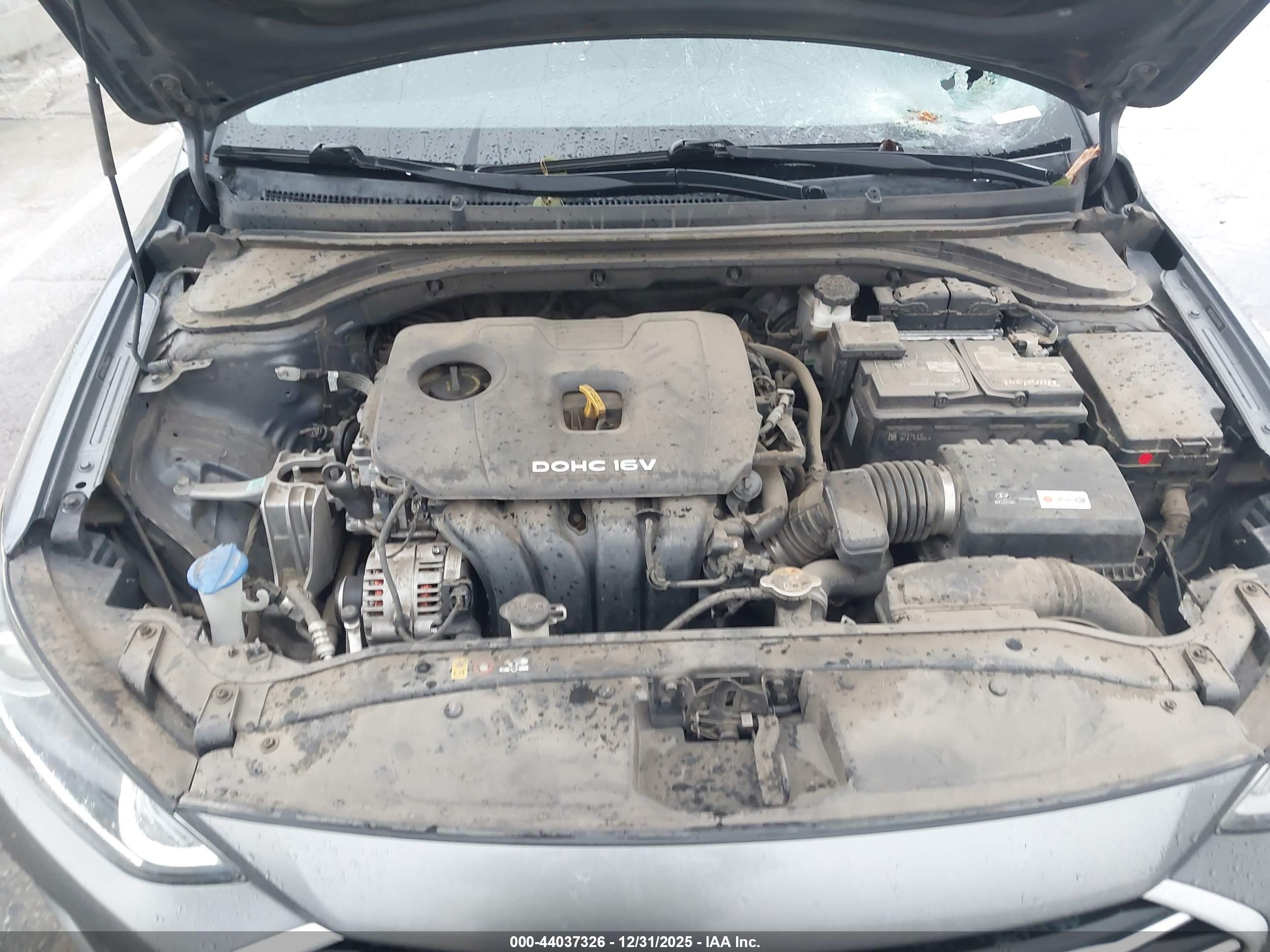 HYUNDAI ELANTRA image 10