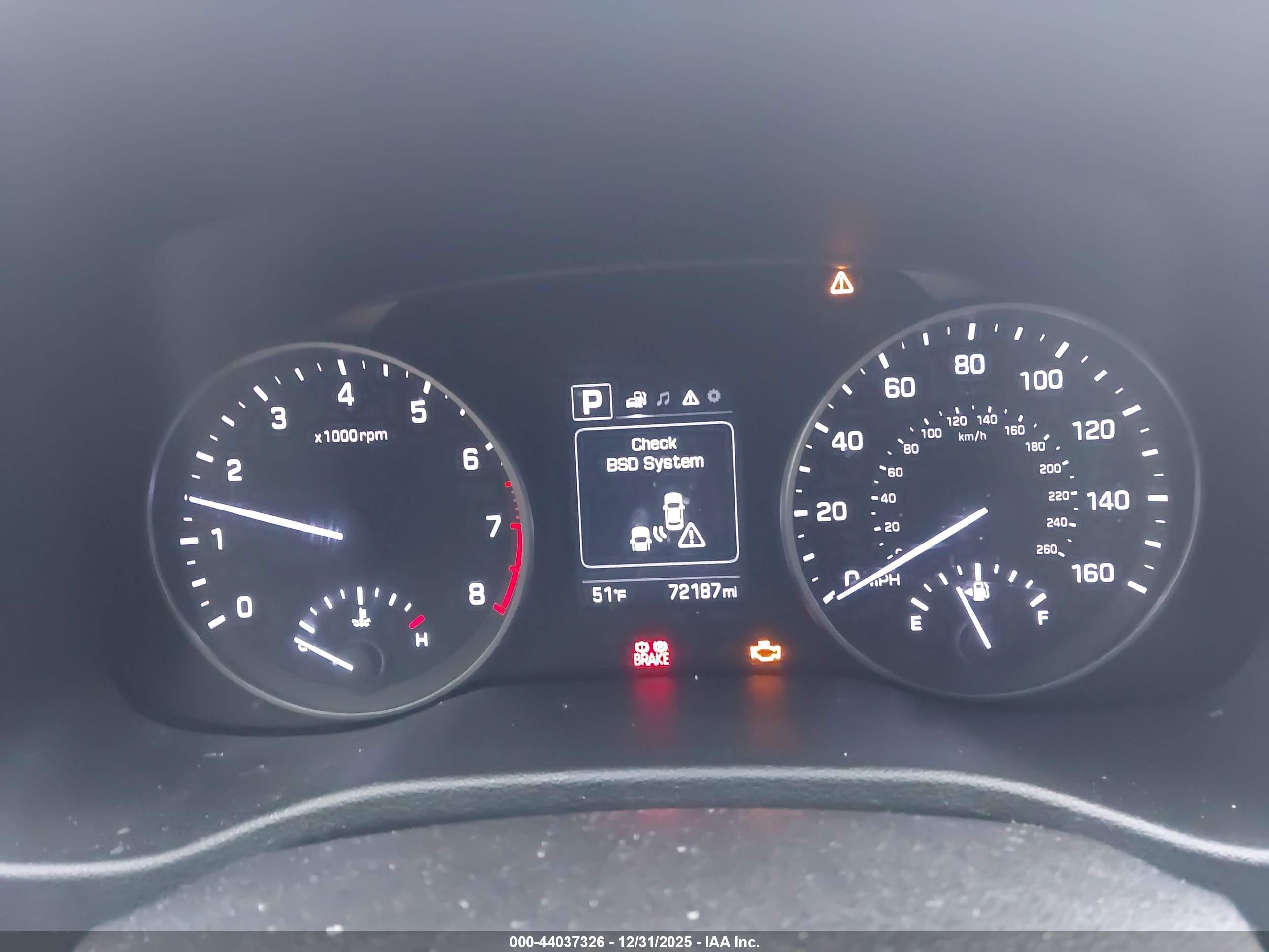 HYUNDAI ELANTRA image 7