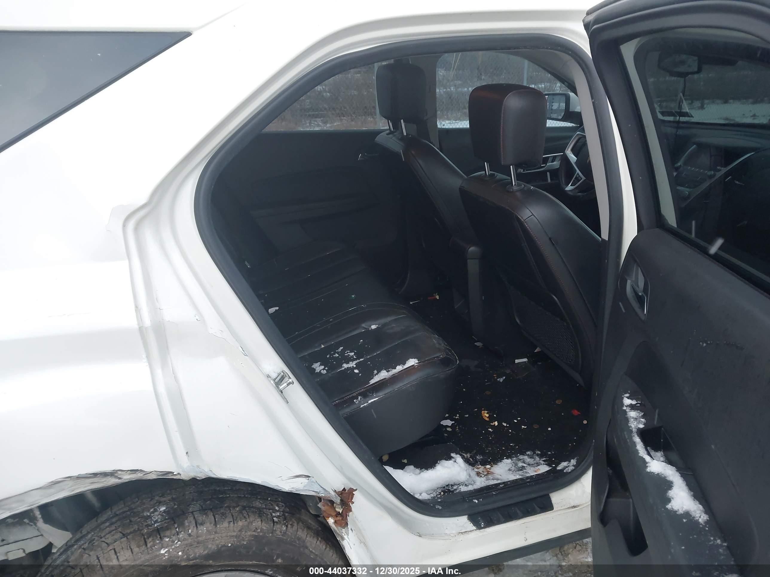 CHEVROLET EQUINOX image 8