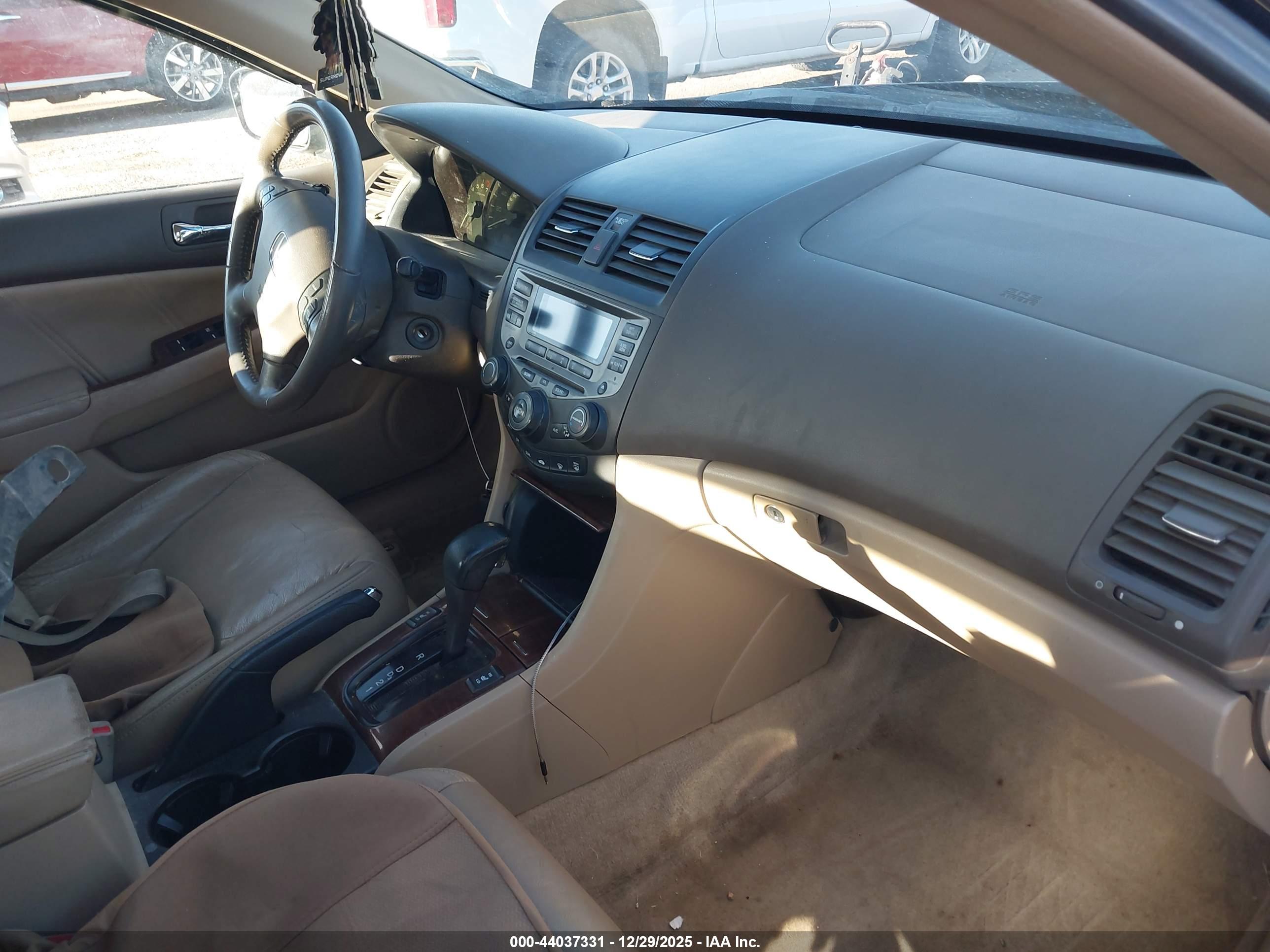 HONDA ACCORD image 5
