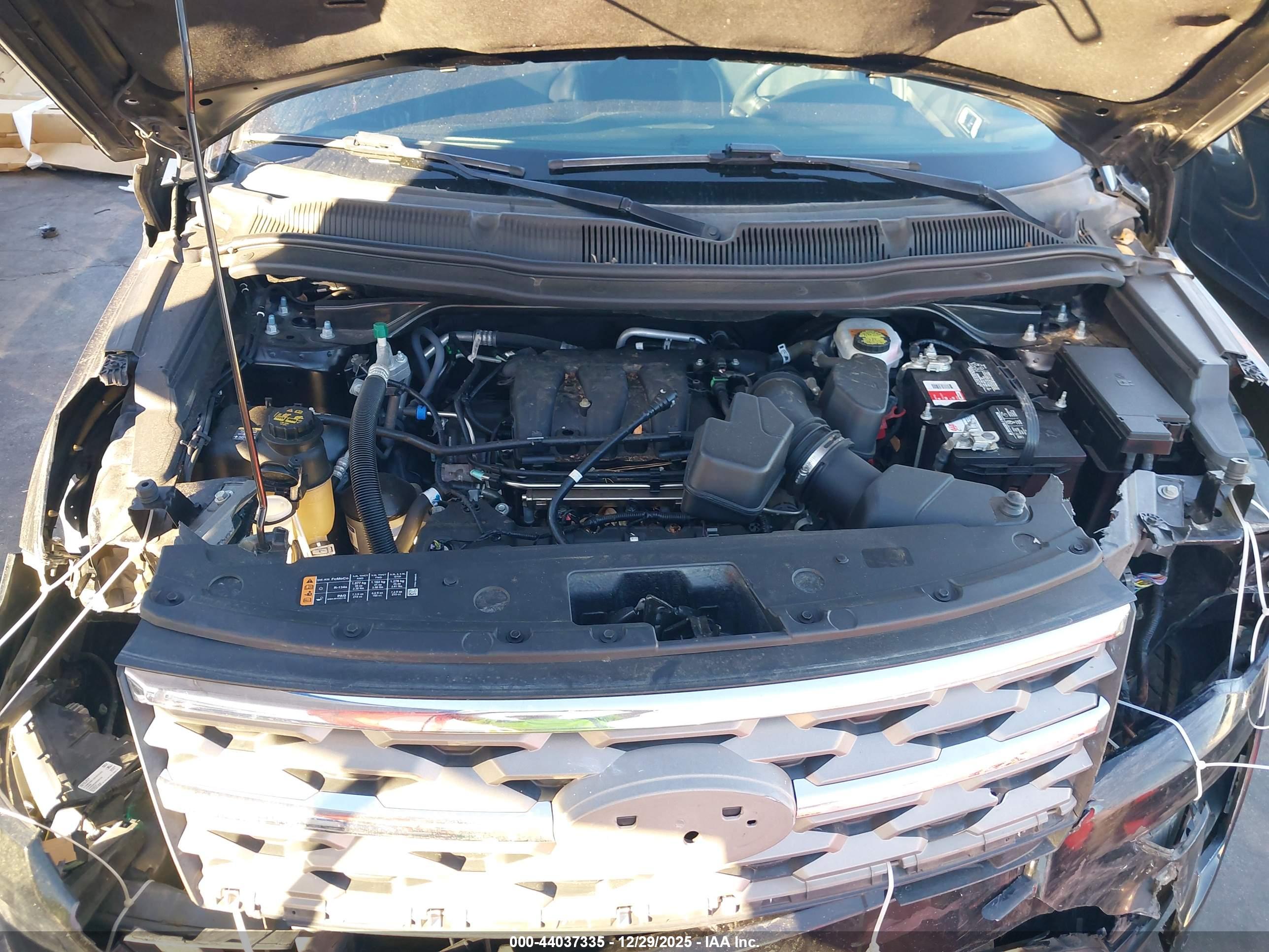 FORD EXPLORER image 10