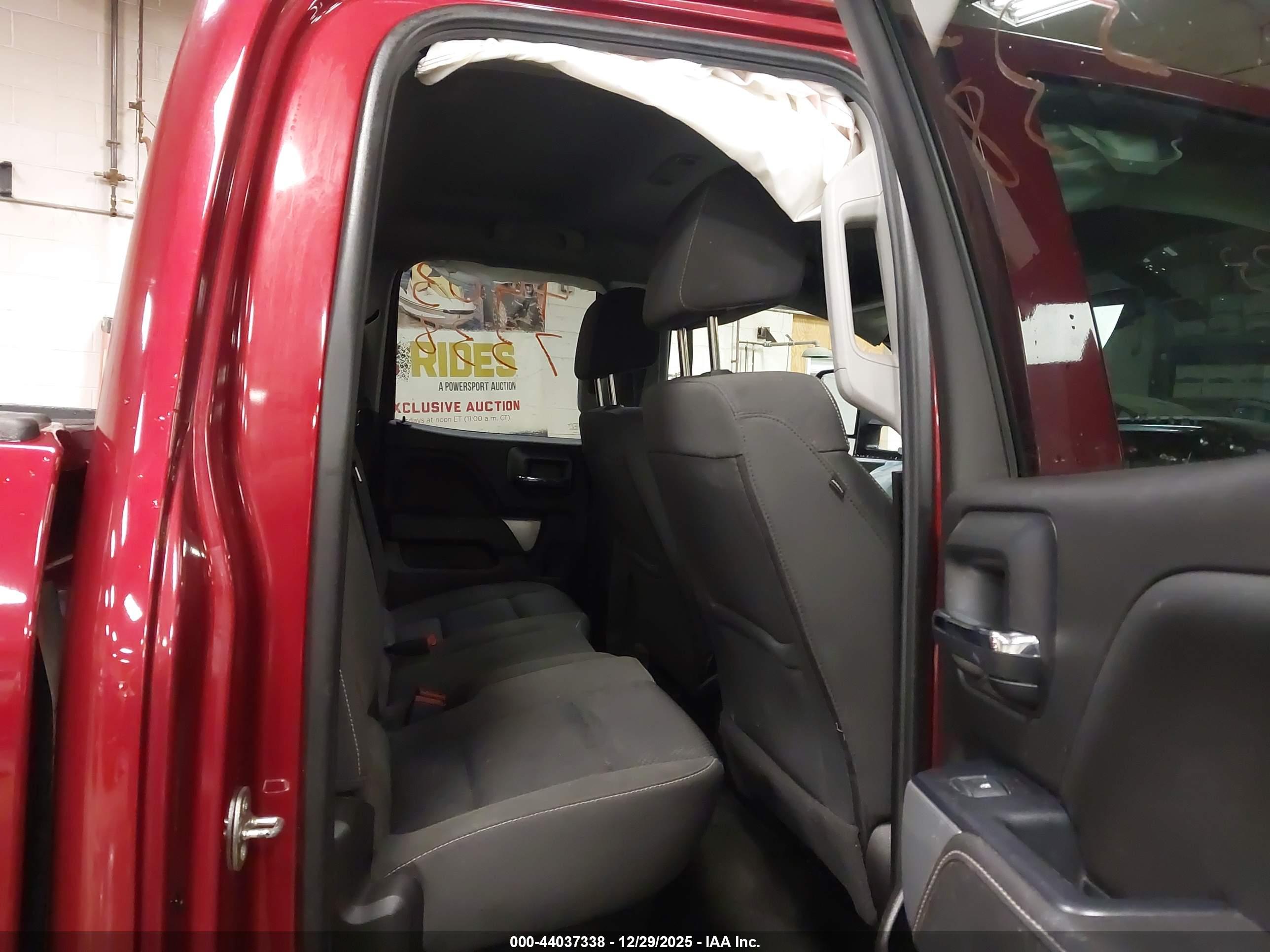 CHEVROLET SILVERADO image 8