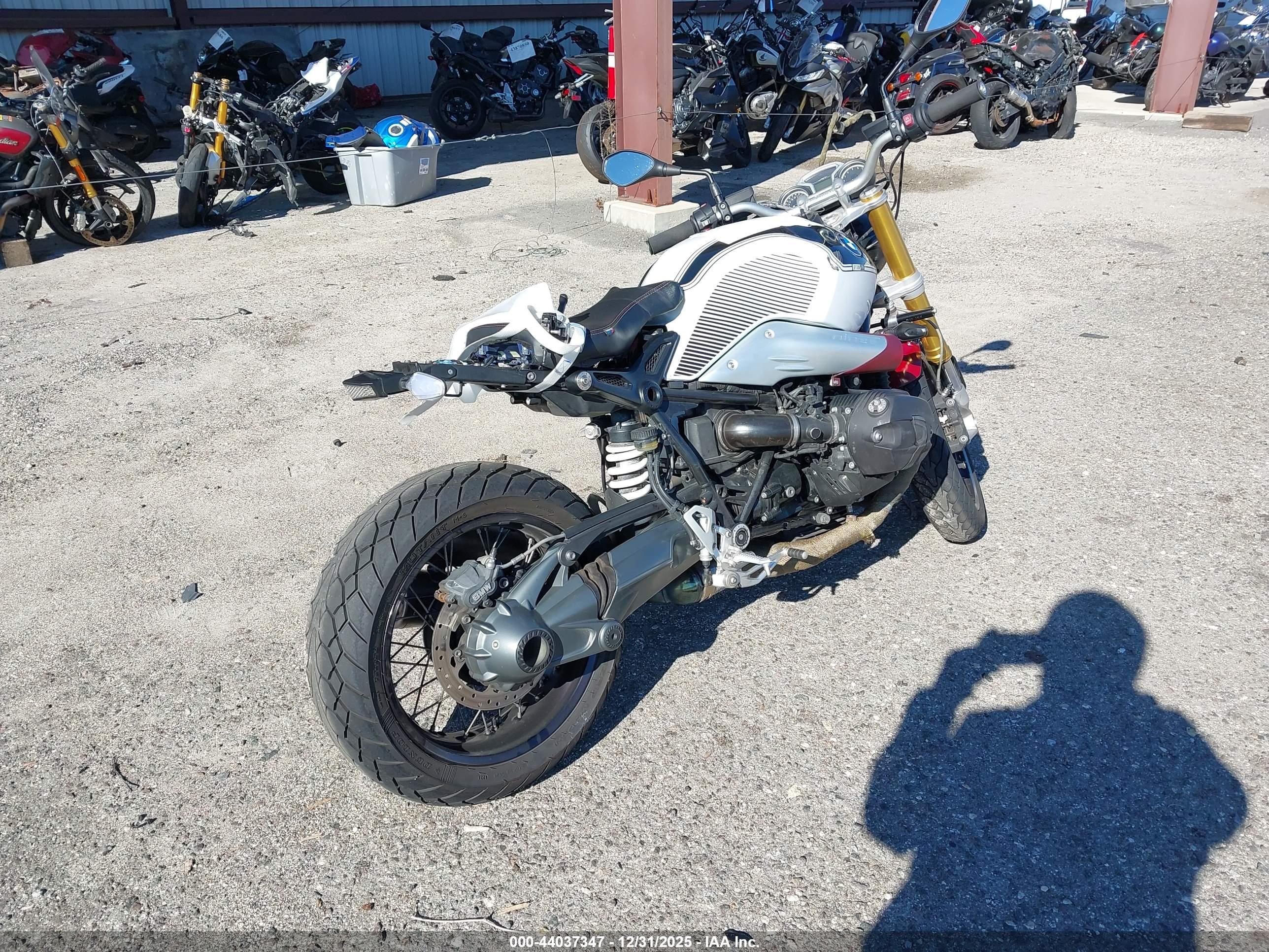 BMW R image 4