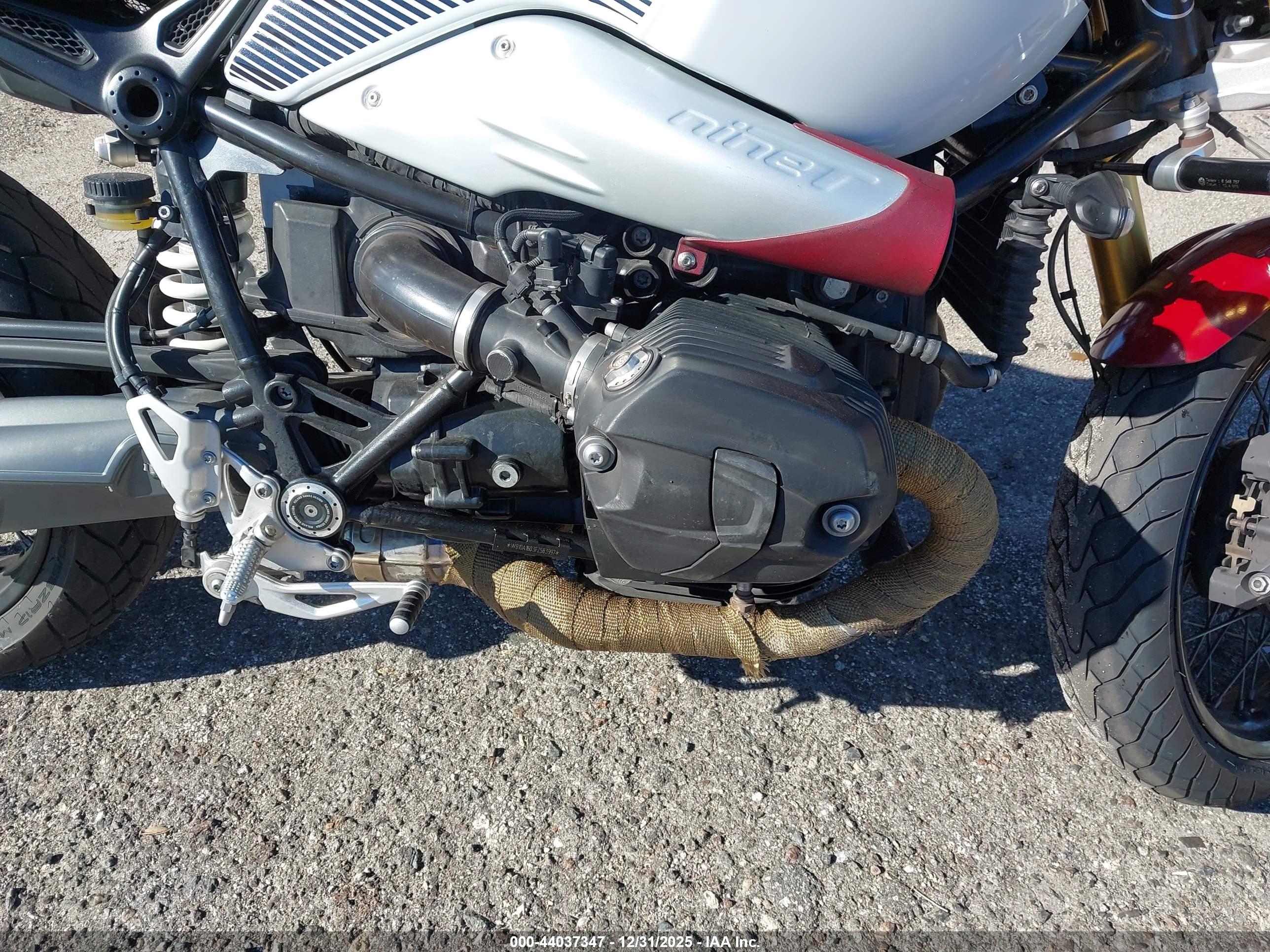 BMW R image 8
