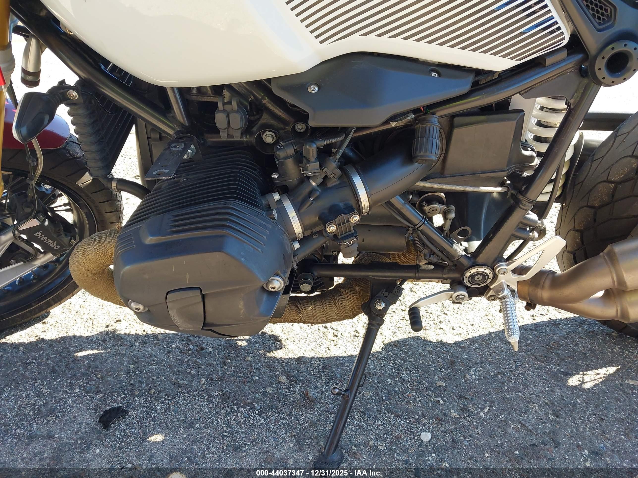 BMW R image 9