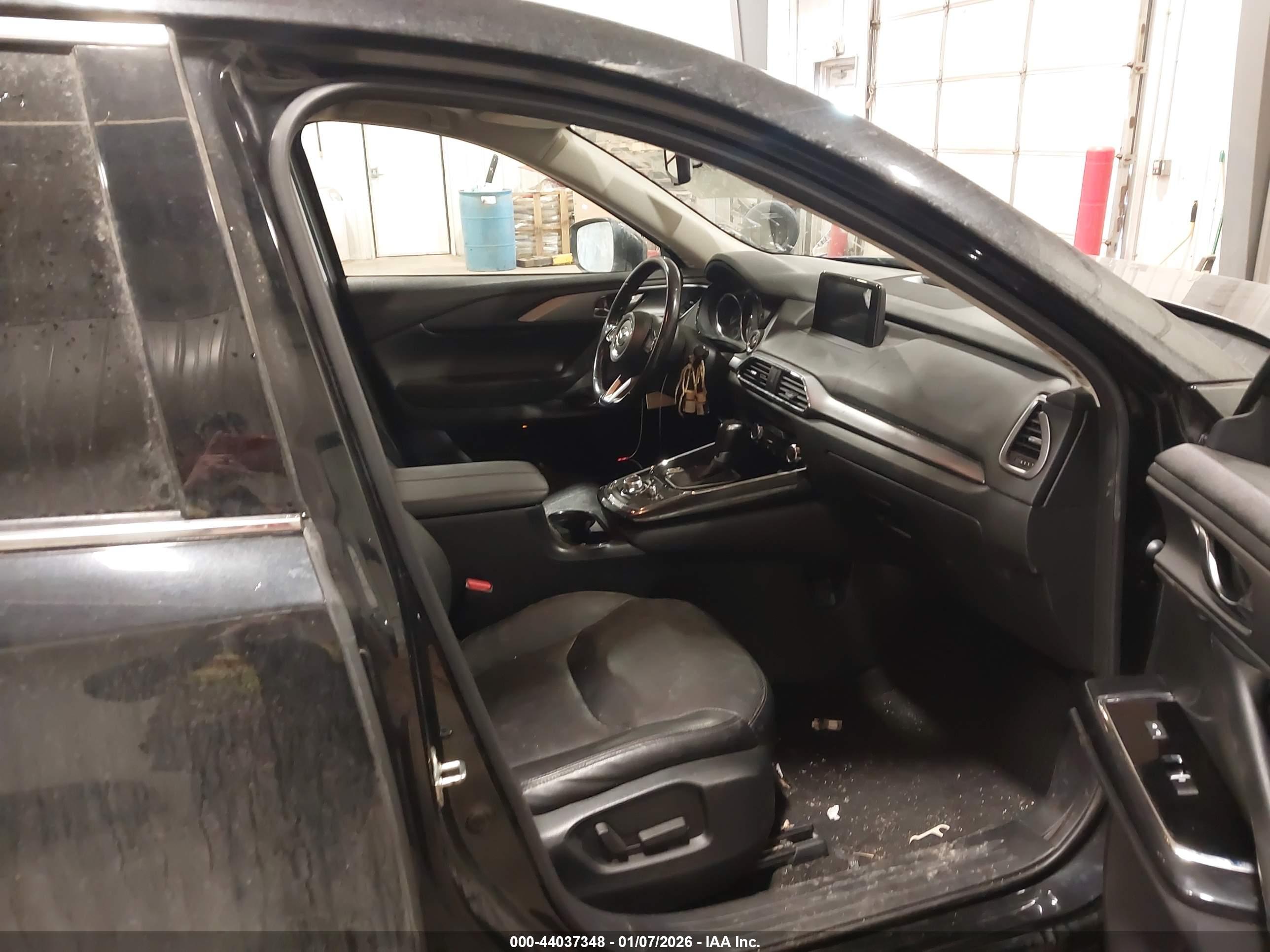 MAZDA CX-9 image 5