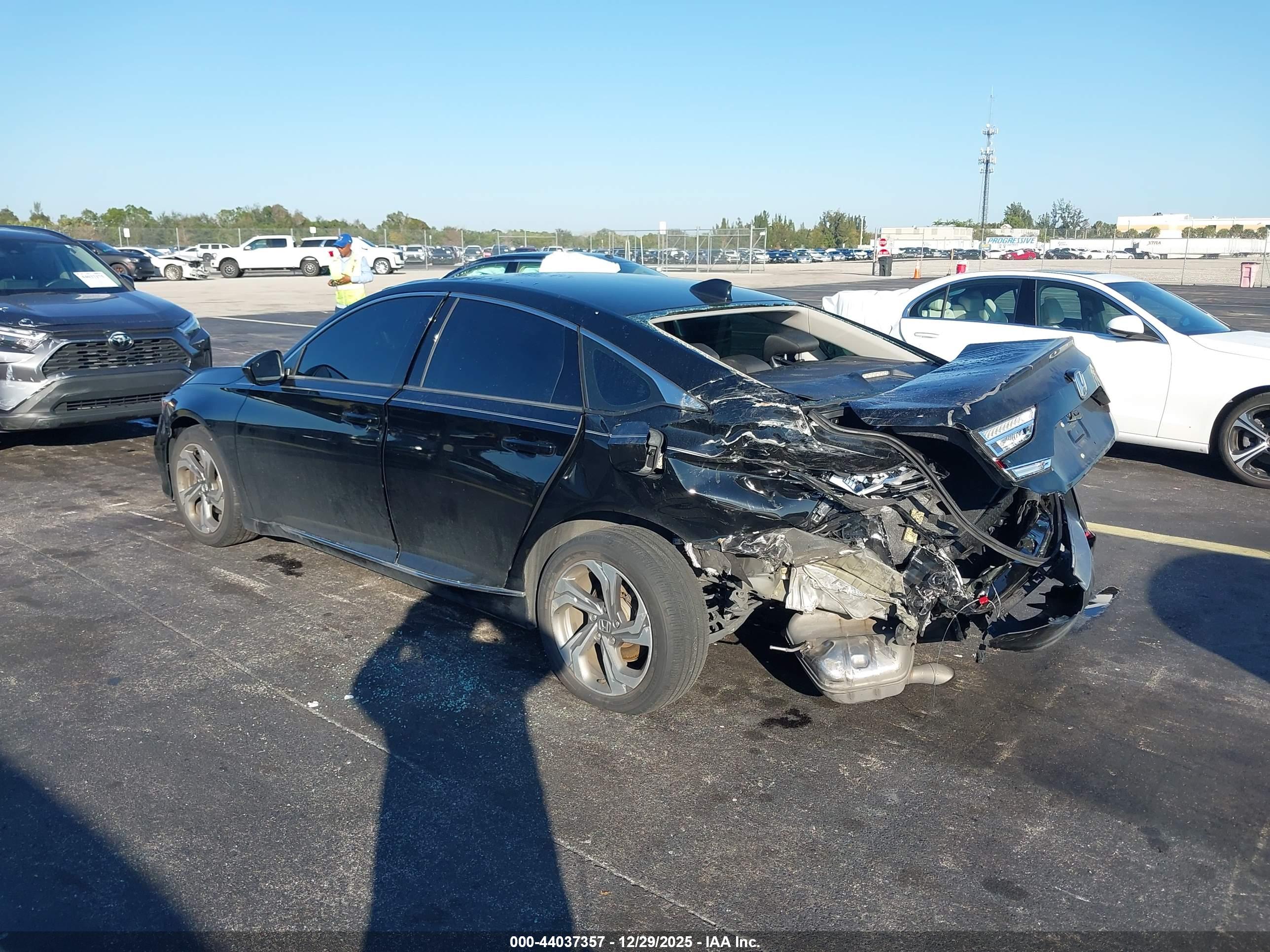 HONDA ACCORD image 3