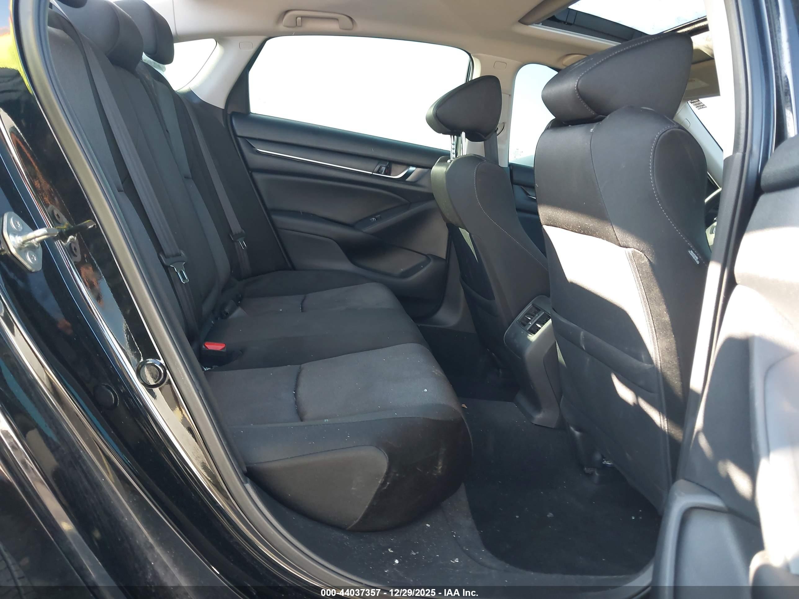 HONDA ACCORD image 8