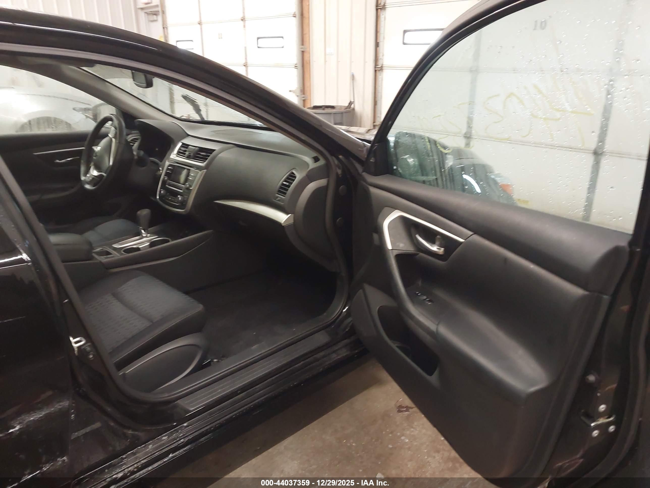 NISSAN ALTIMA image 5