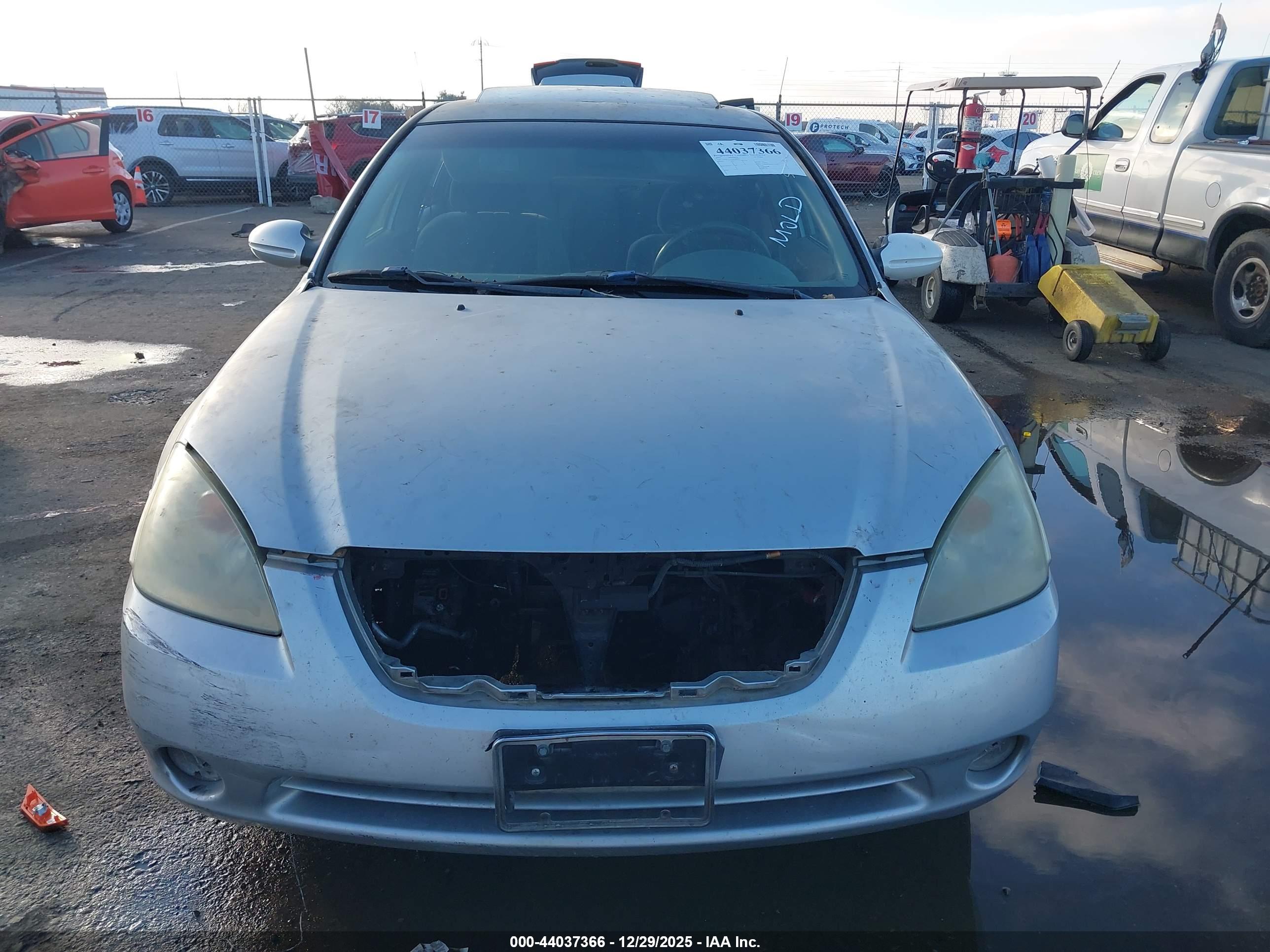 NISSAN ALTIMA image 6