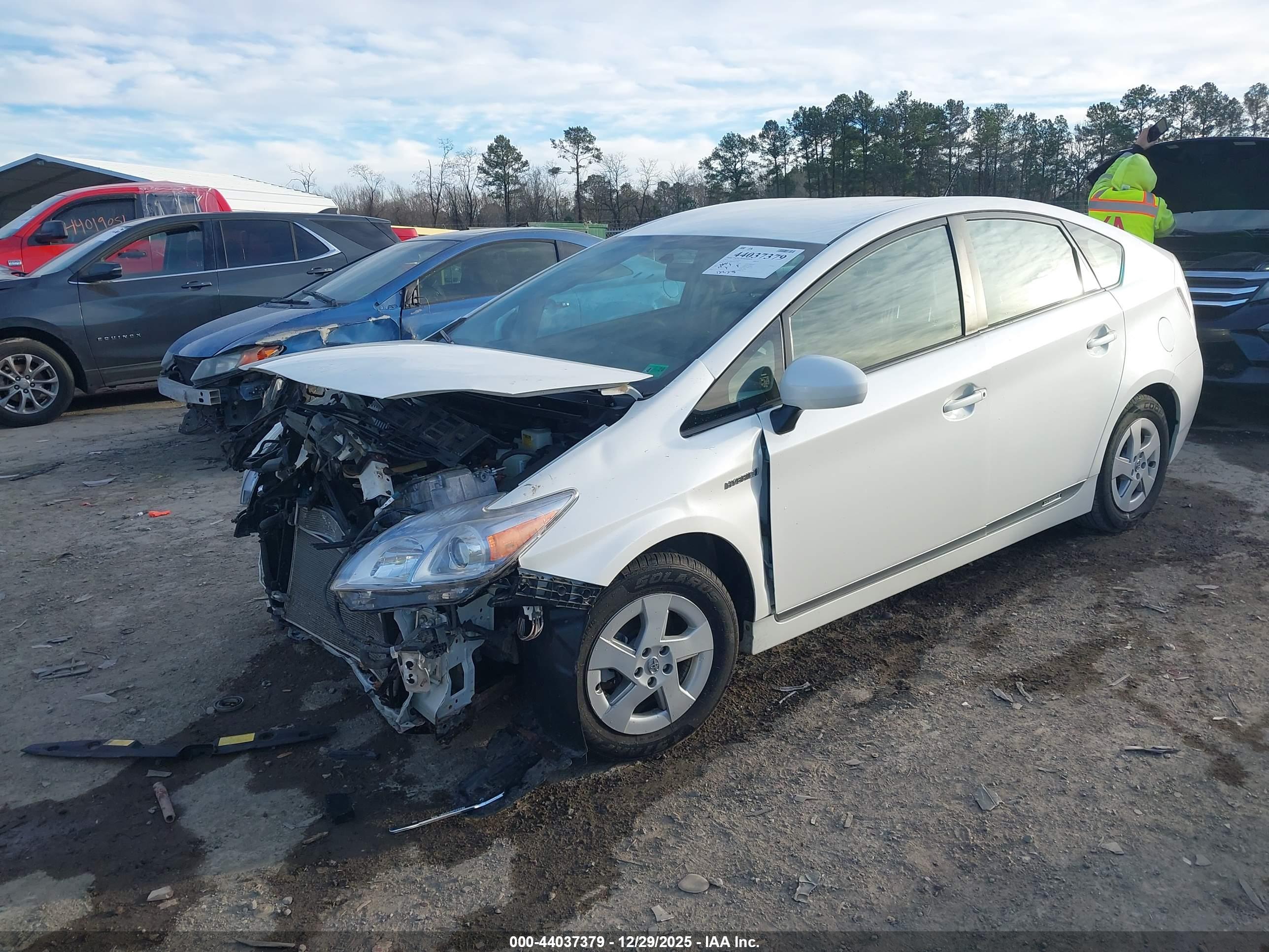 TOYOTA PRIUS image 2