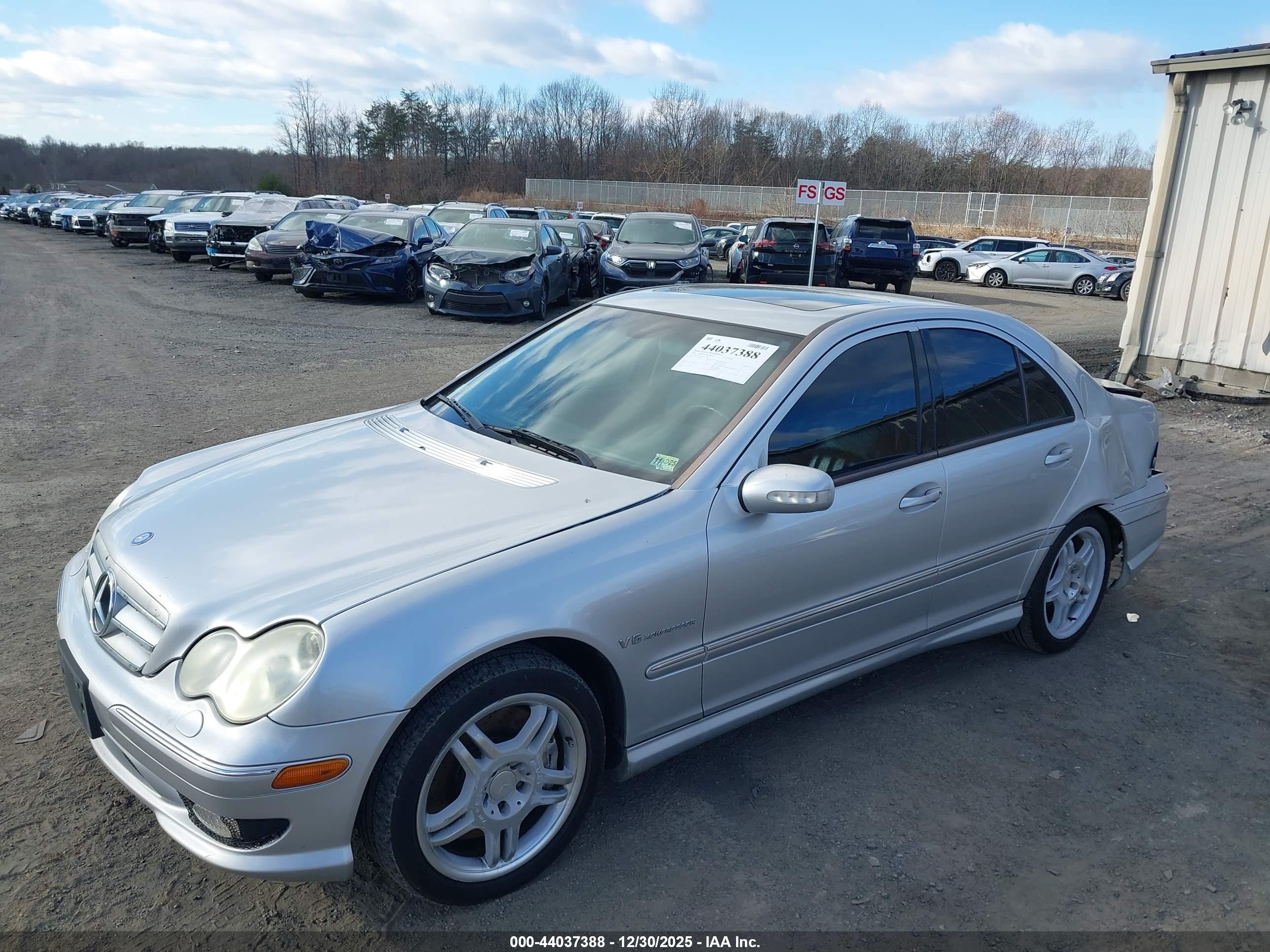 MERCEDES-BENZ C image 2