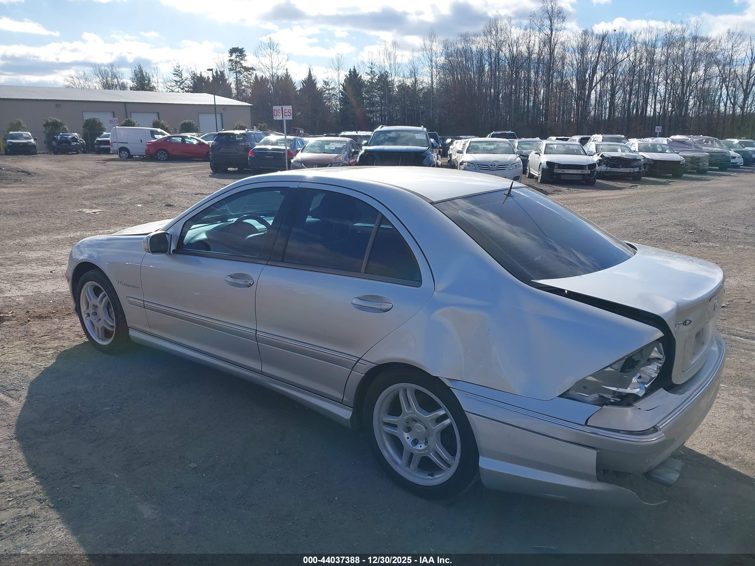 MERCEDES-BENZ C image 3