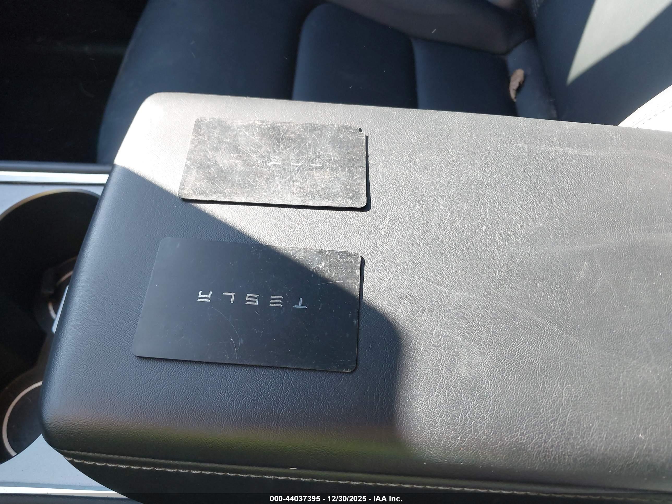 TESLA MODEL image 11