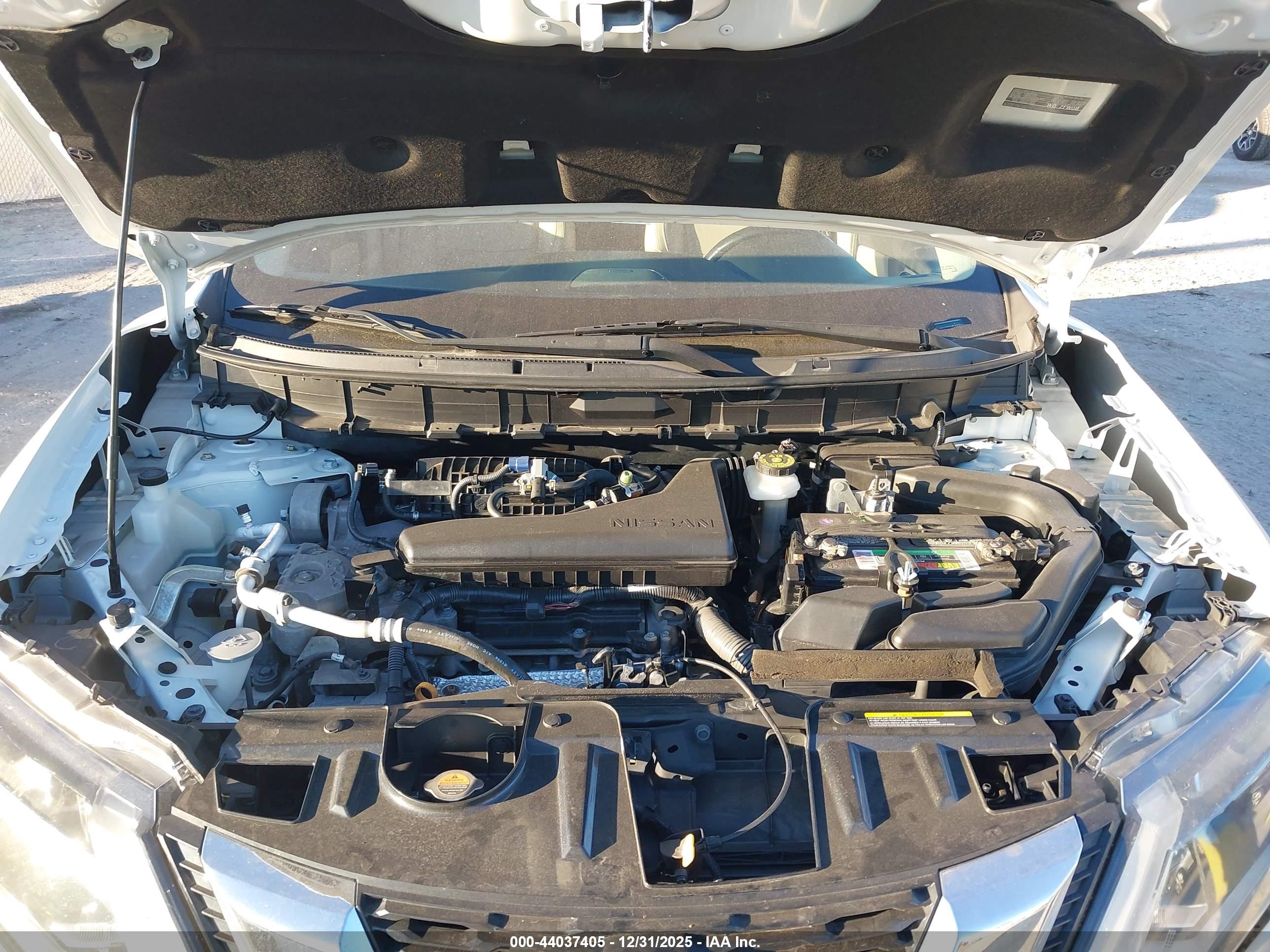 NISSAN ROGUE image 10