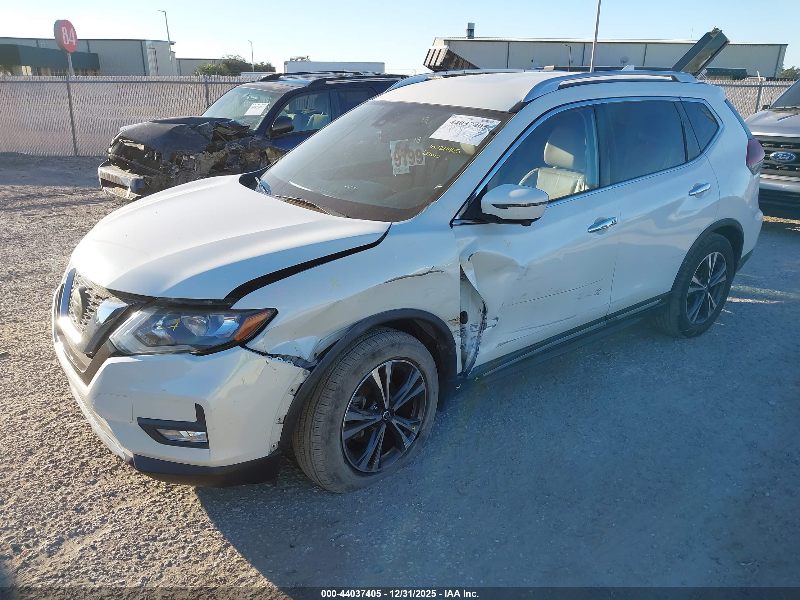 NISSAN ROGUE image 6