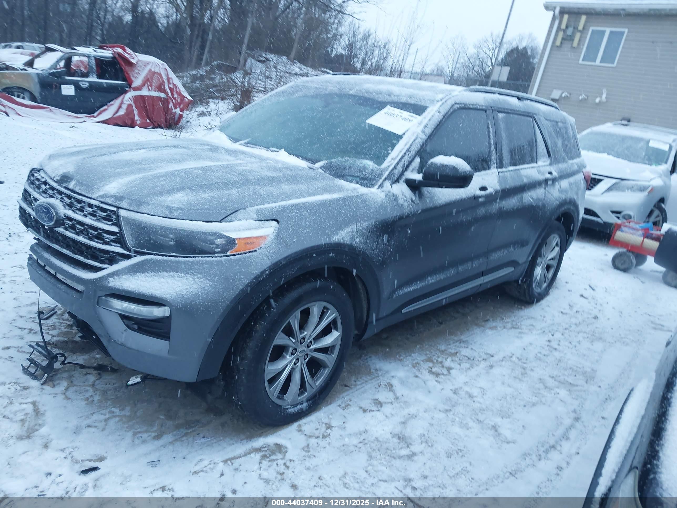 FORD EXPLORER image 2
