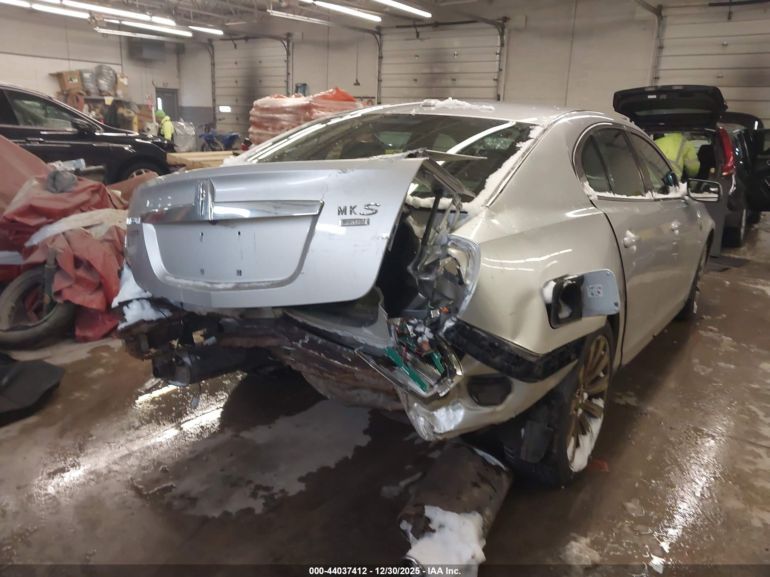 LINCOLN MKS image 4