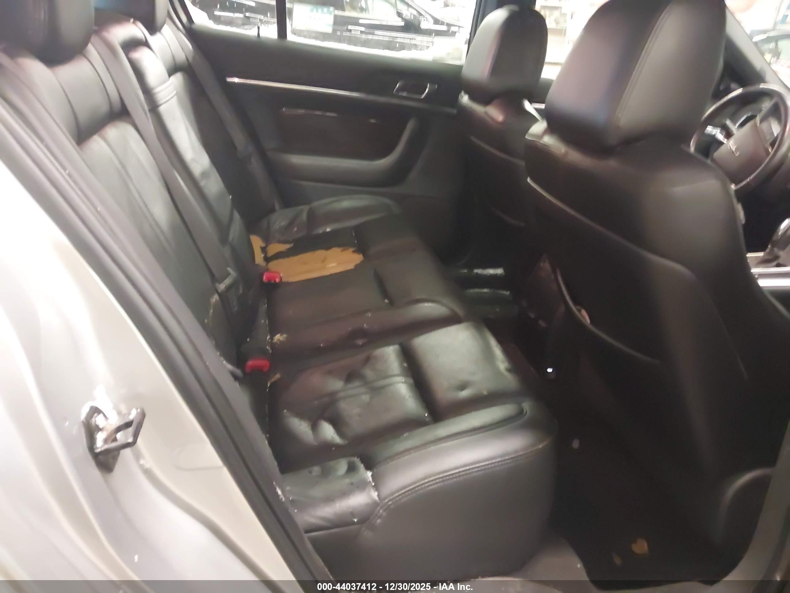 LINCOLN MKS image 8