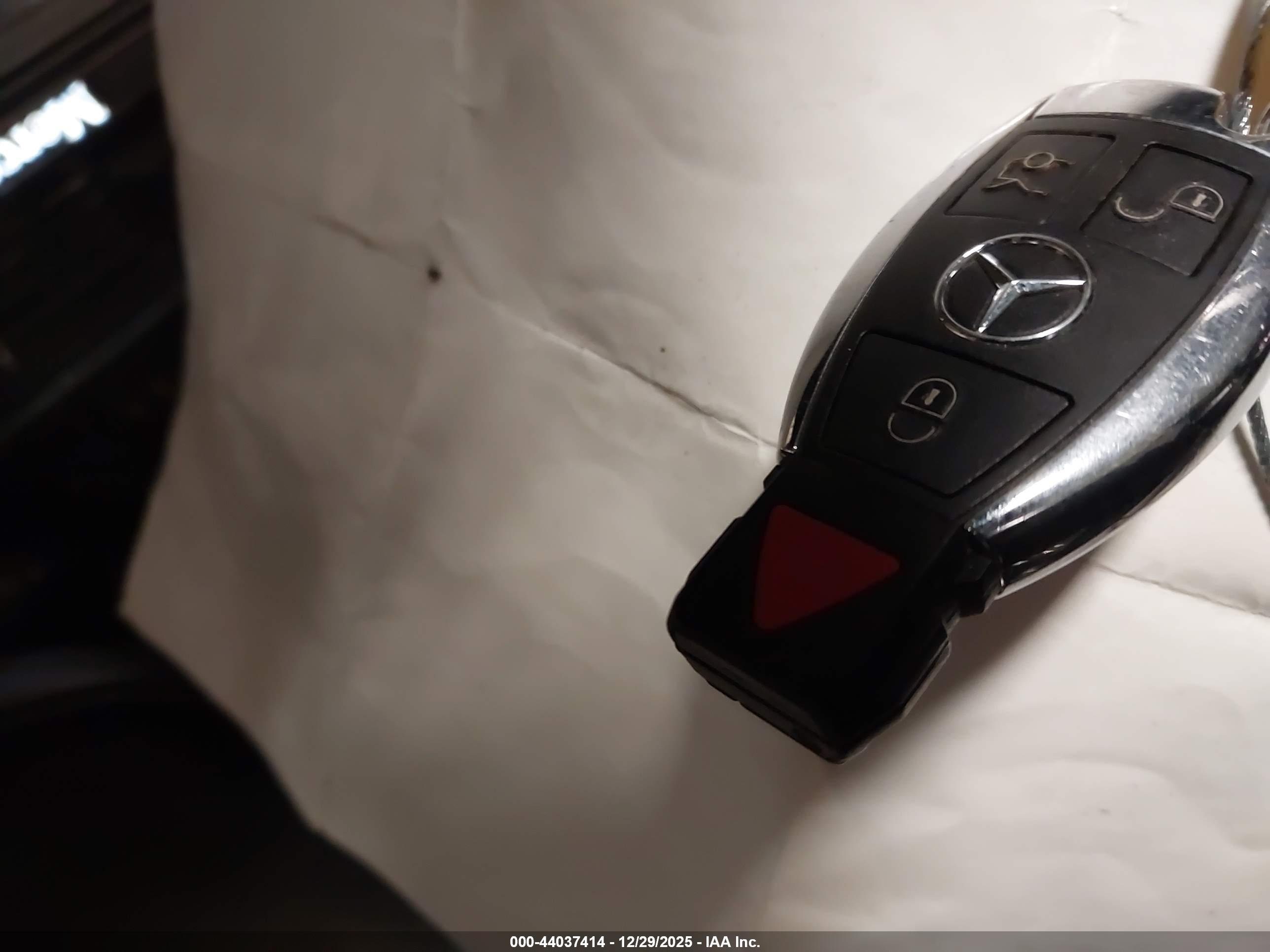 MERCEDES-BENZ GL image 11