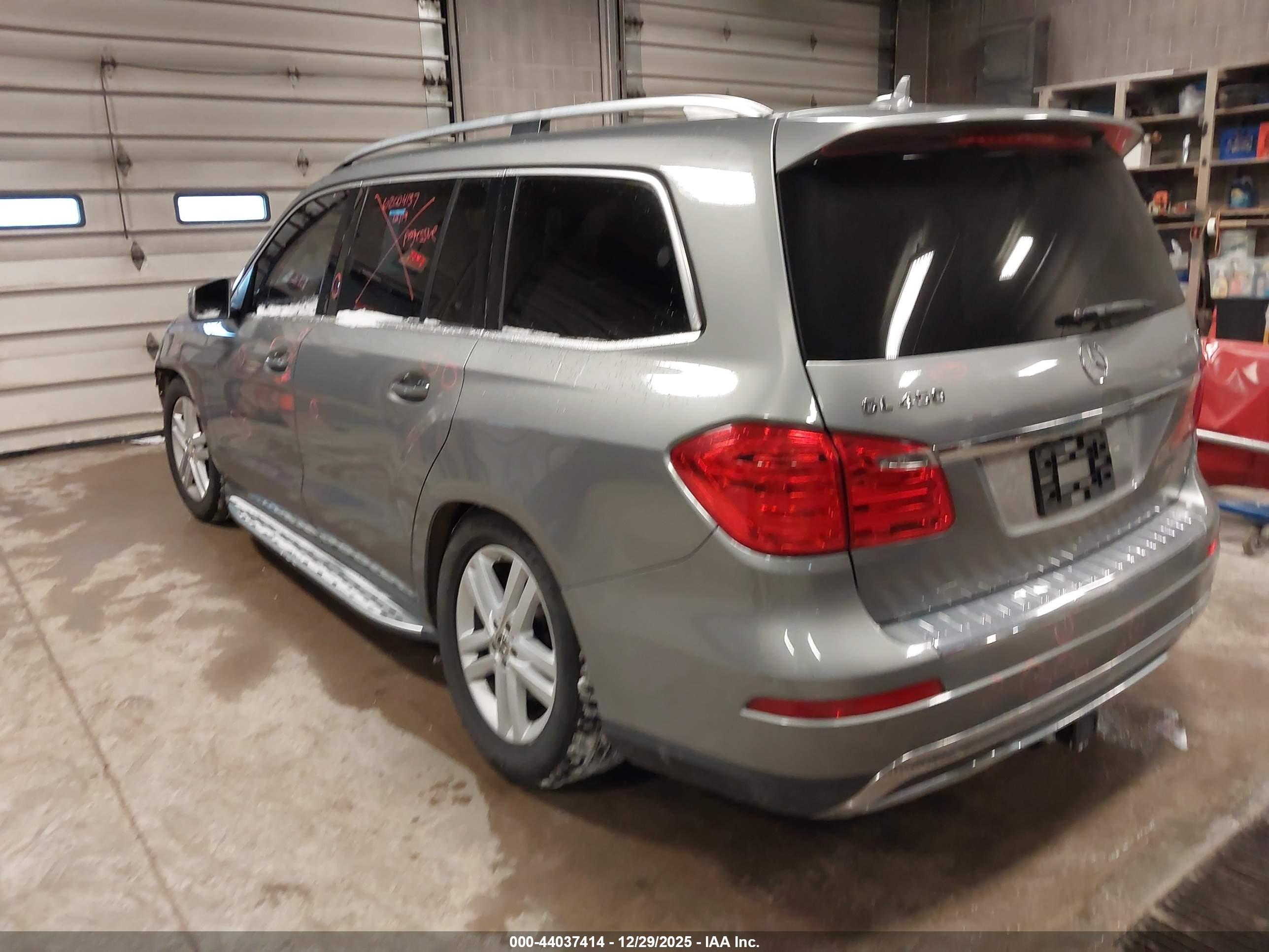MERCEDES-BENZ GL image 3