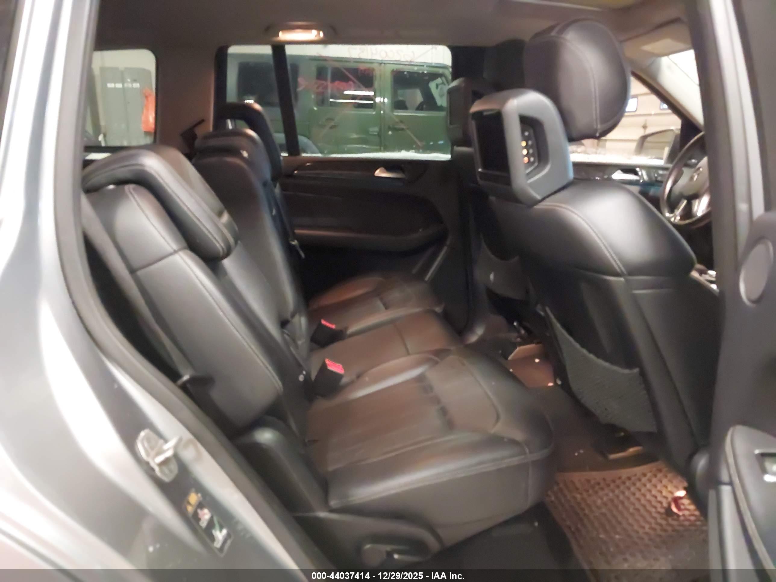 MERCEDES-BENZ GL image 8