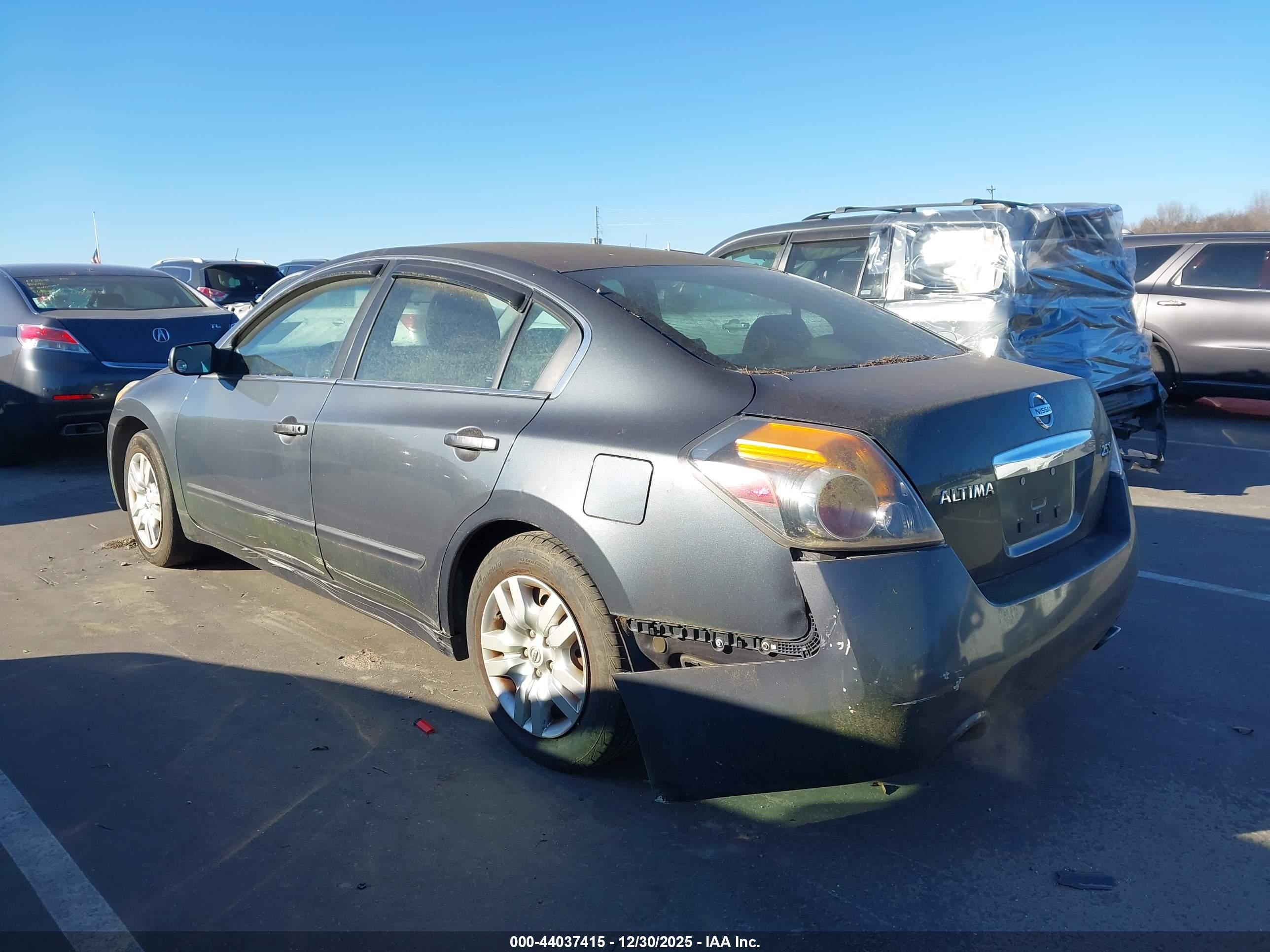 NISSAN ALTIMA image 3