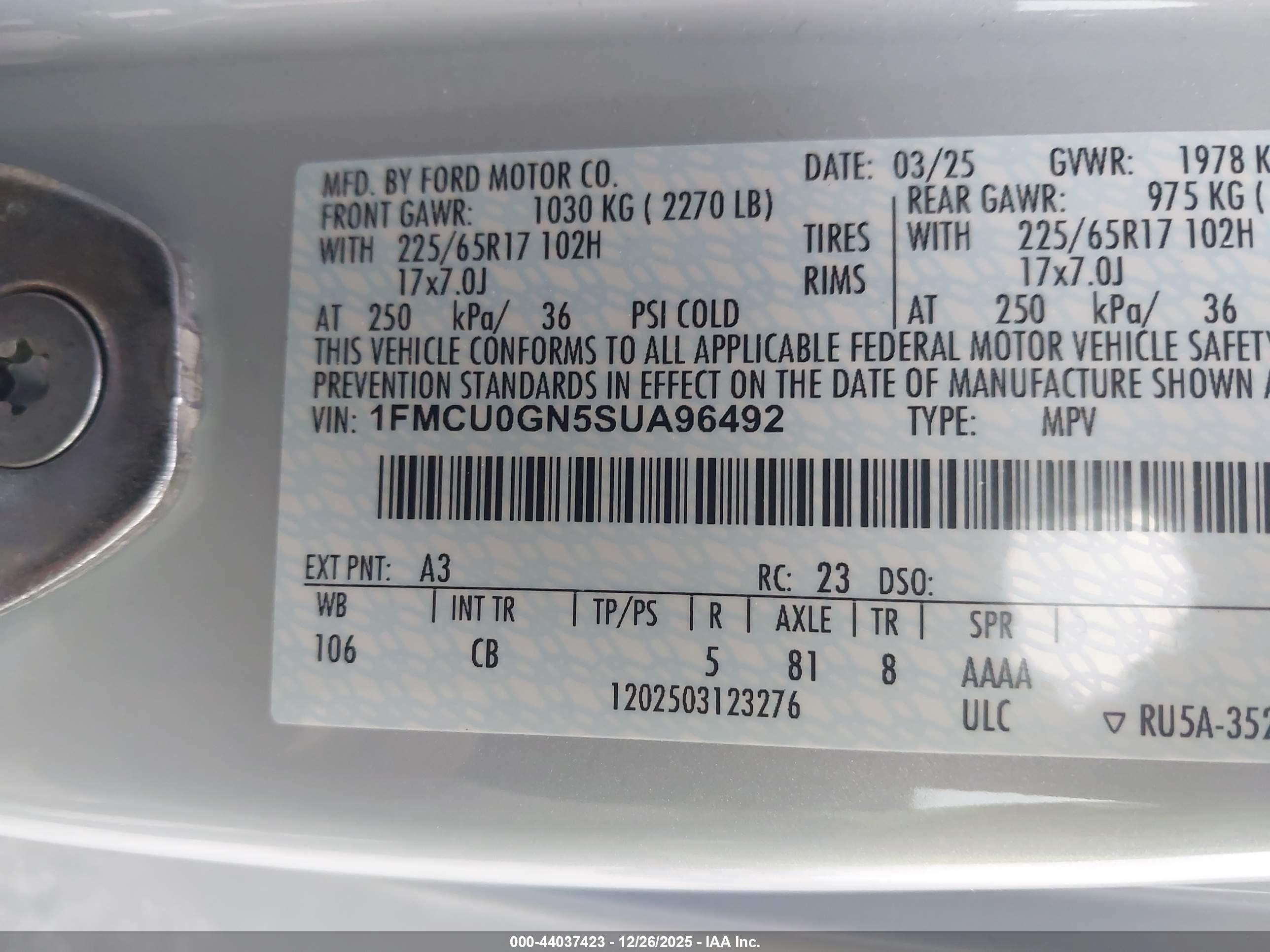 FORD ESCAPE image 9