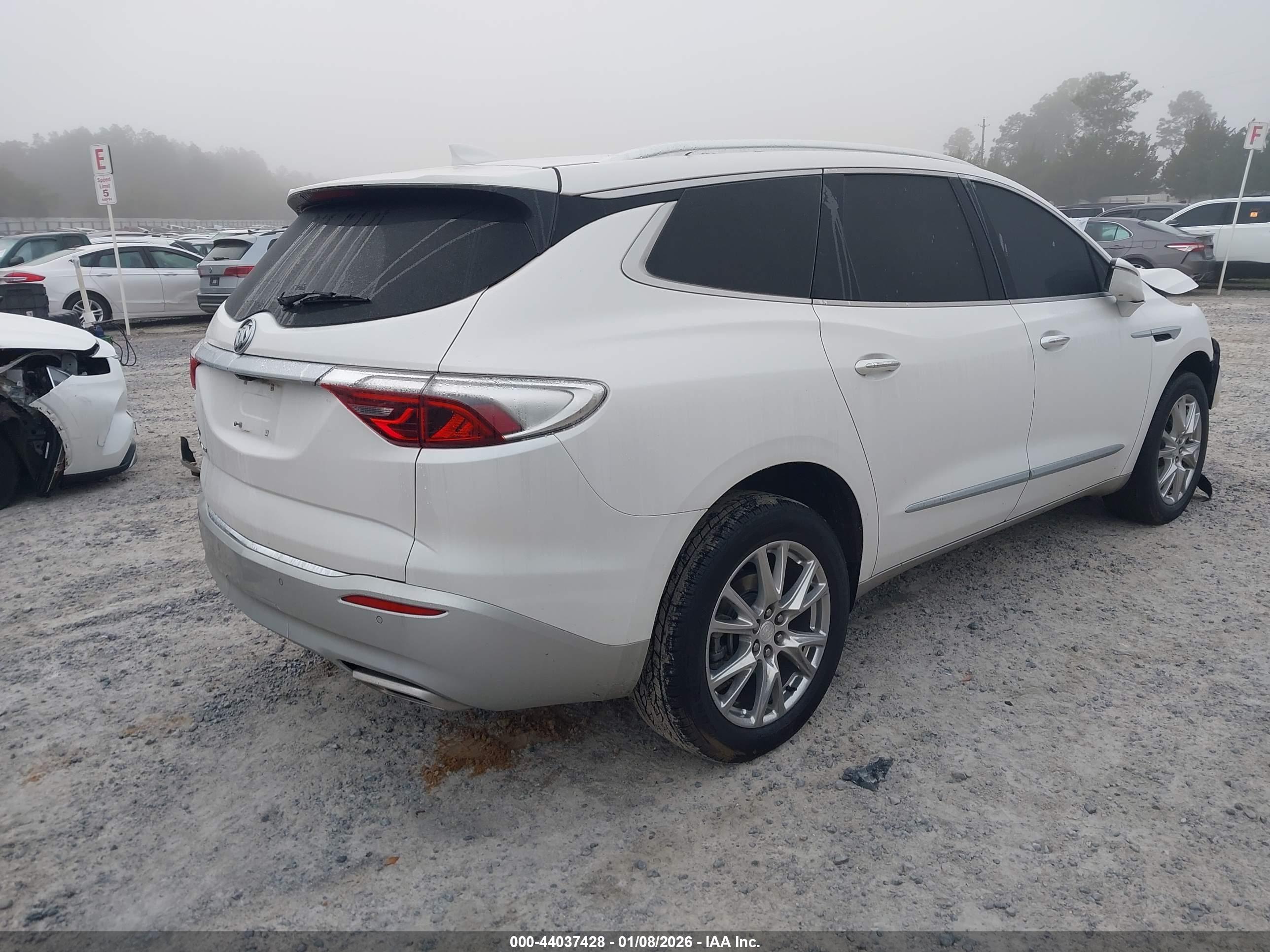 BUICK ENCLAVE image 4
