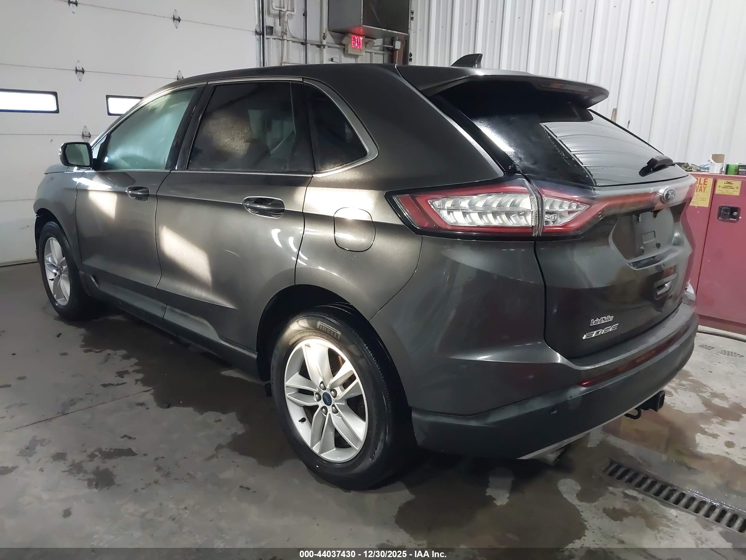 FORD EDGE image 3