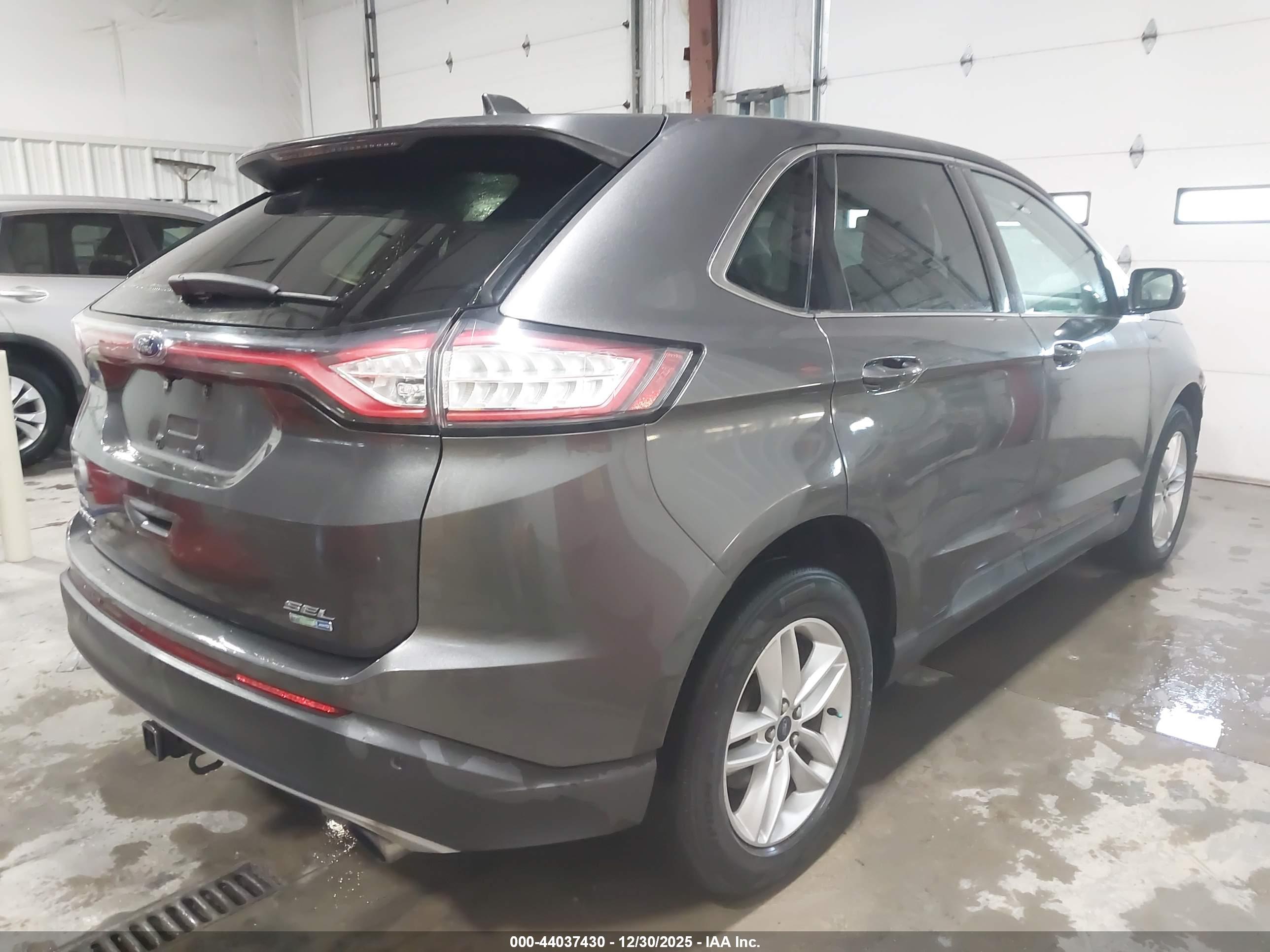 FORD EDGE image 4