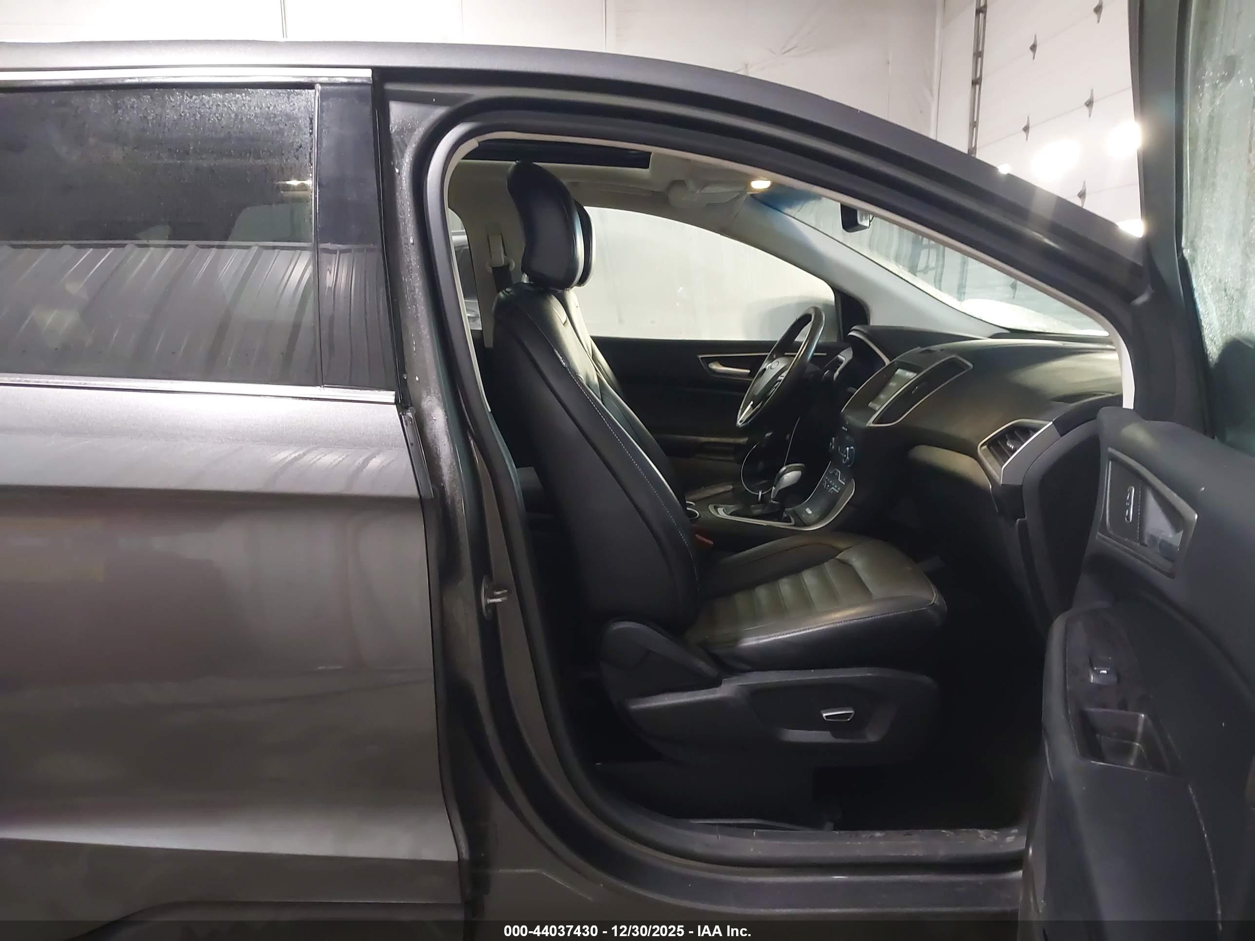 FORD EDGE image 5