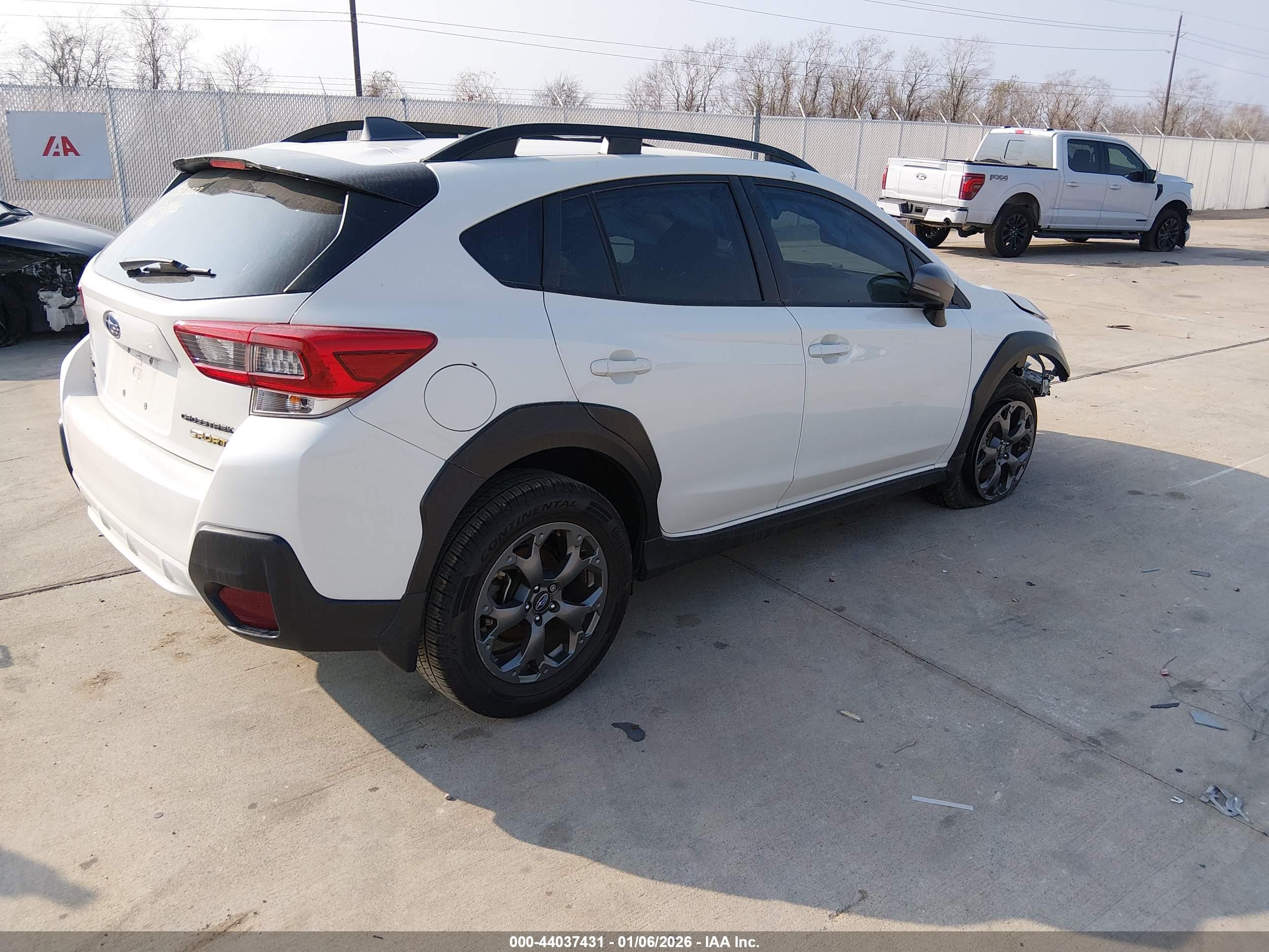SUBARU CROSSTREK image 4